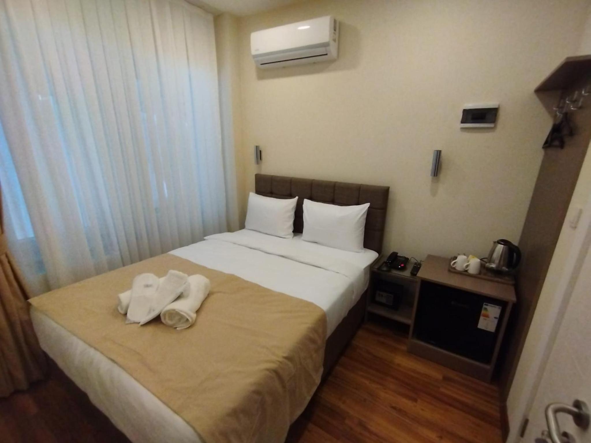 Standard Double Room photo 3
