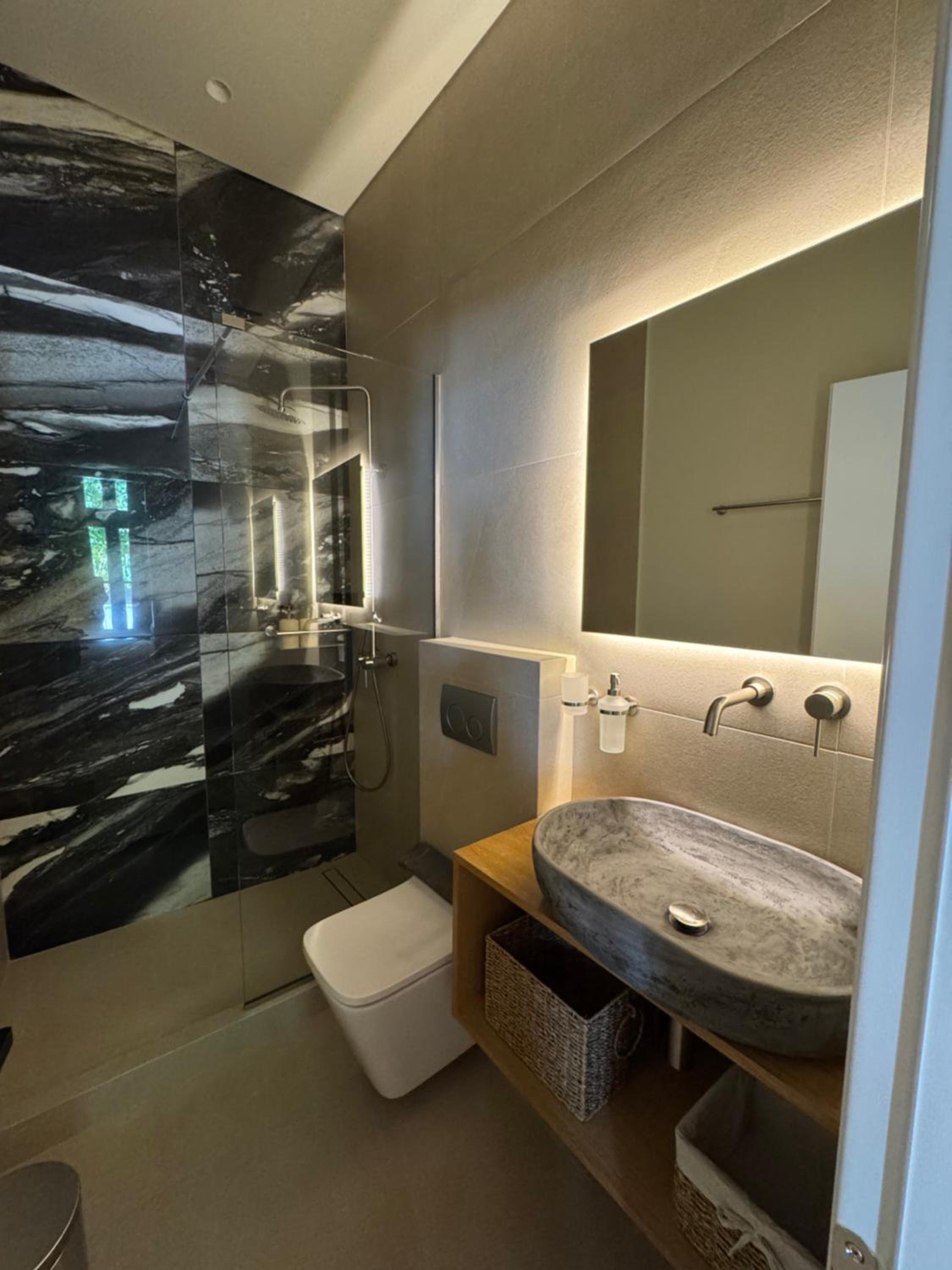 King Room with Balcony photo 3
