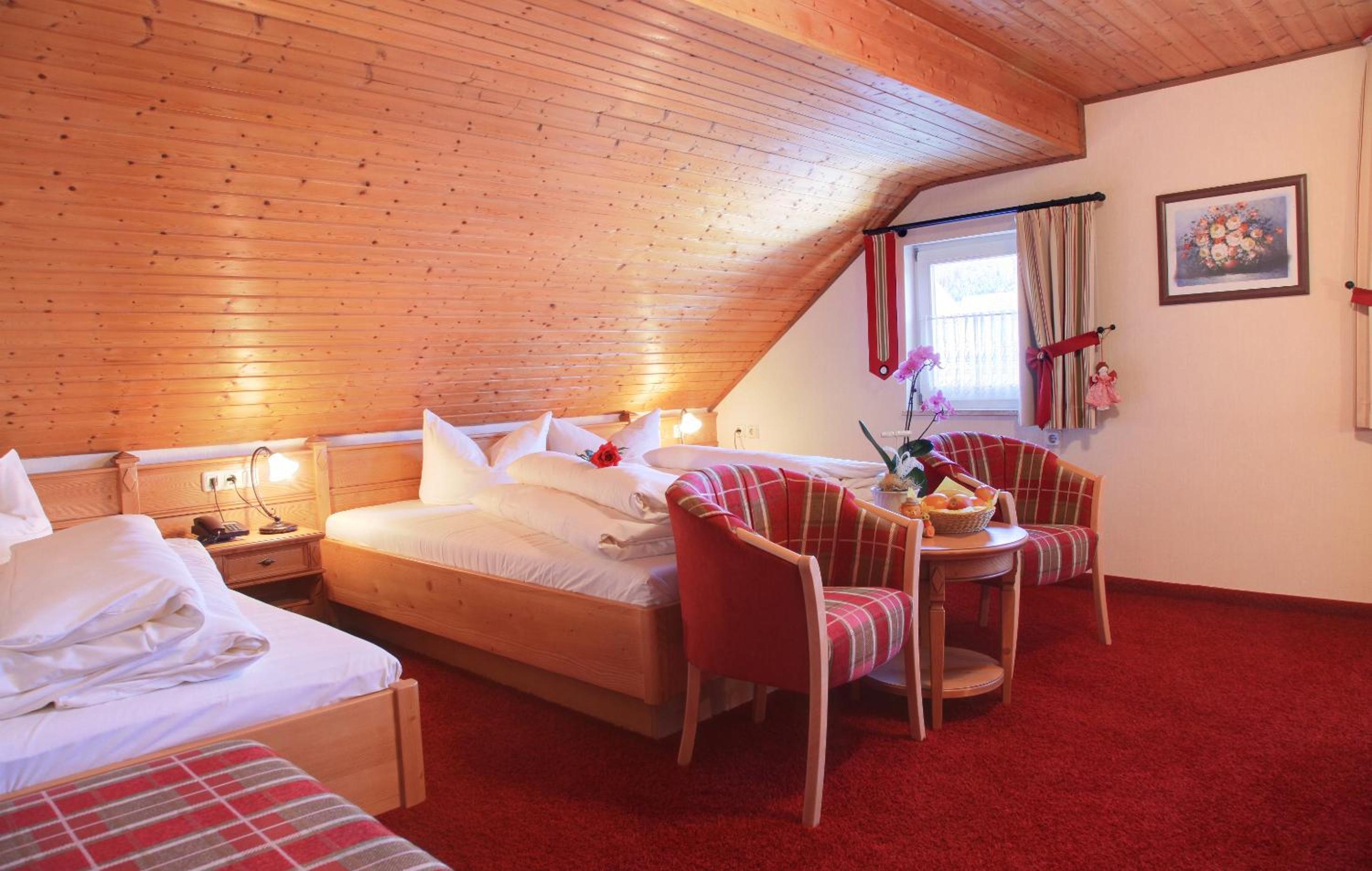 Triple Room - Photo 8