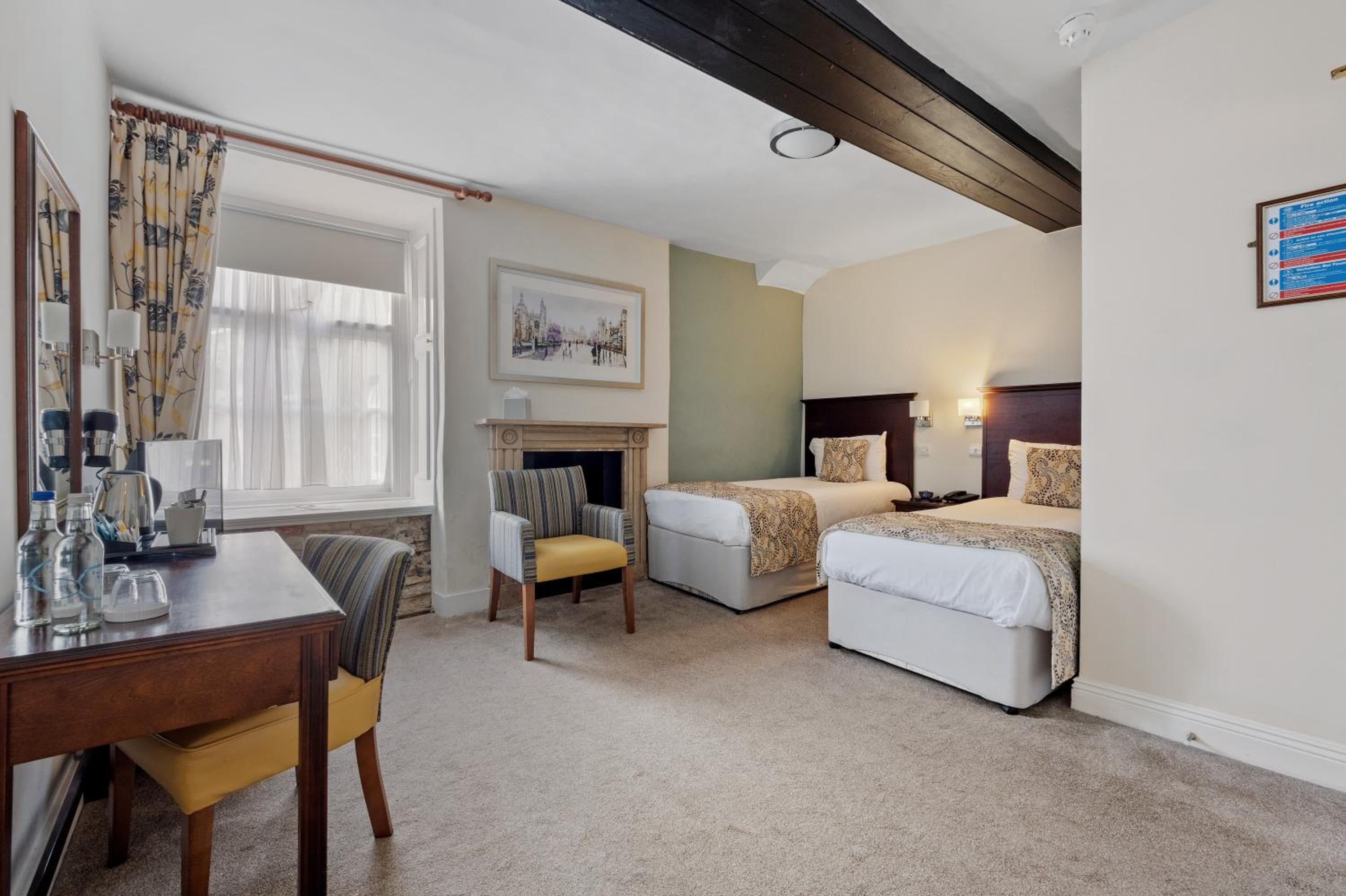 Standard Twin Room photo 1