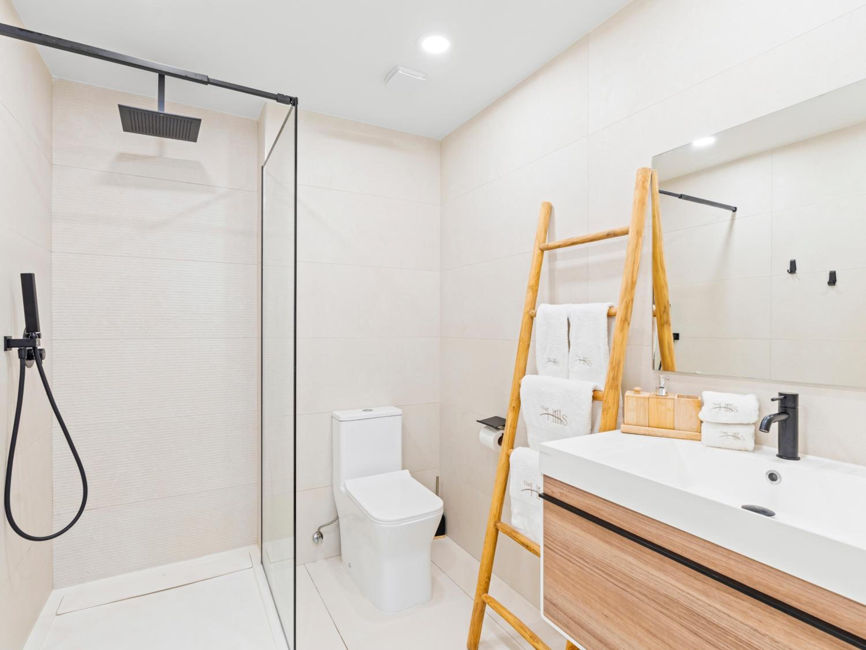 One-Bedroom Apartment with Garden