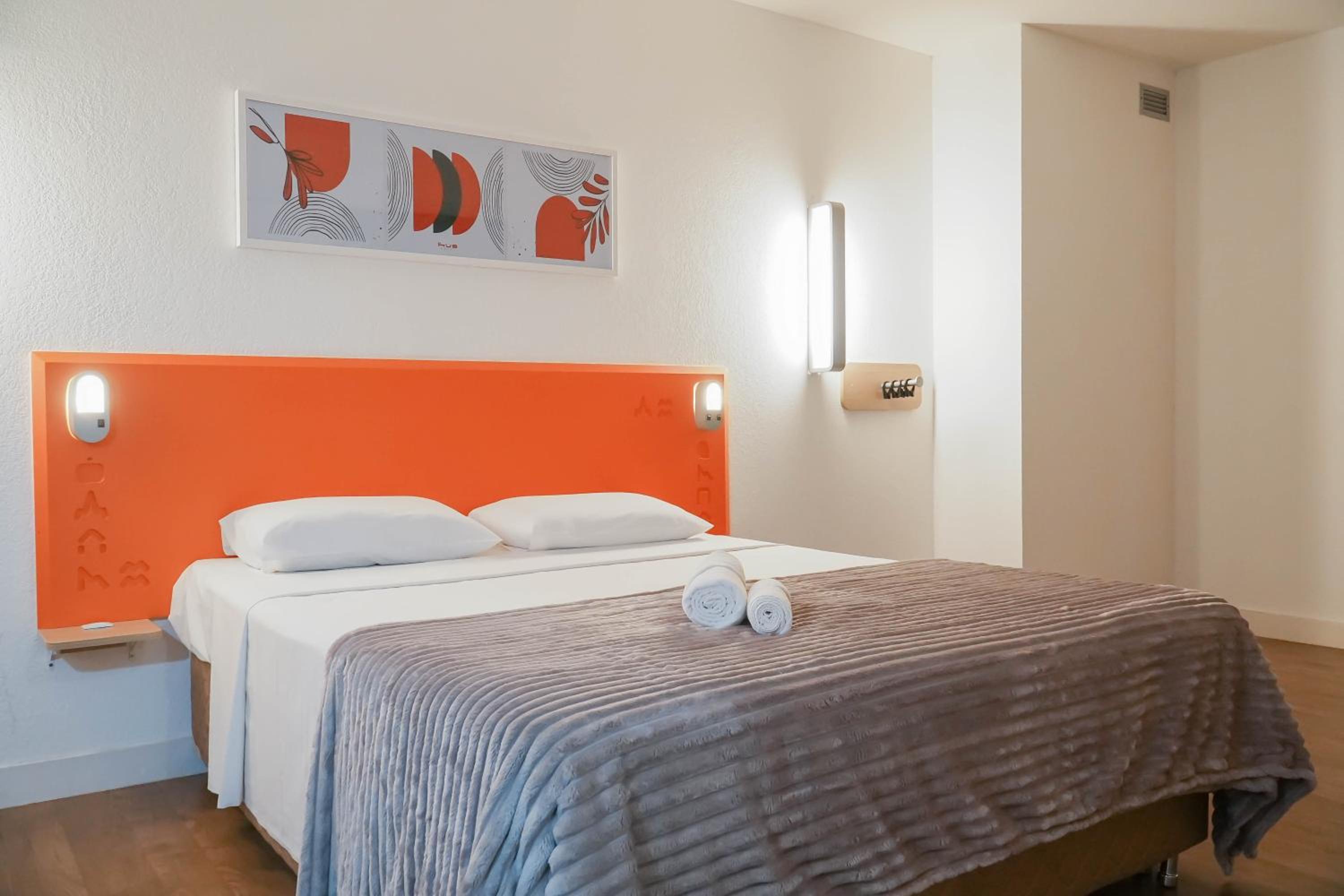 Standard Double Room - Accessible photo 1