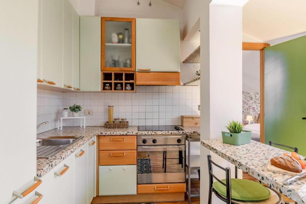 Two-Bedroom Apartment with Balcony and Terrace photo 3