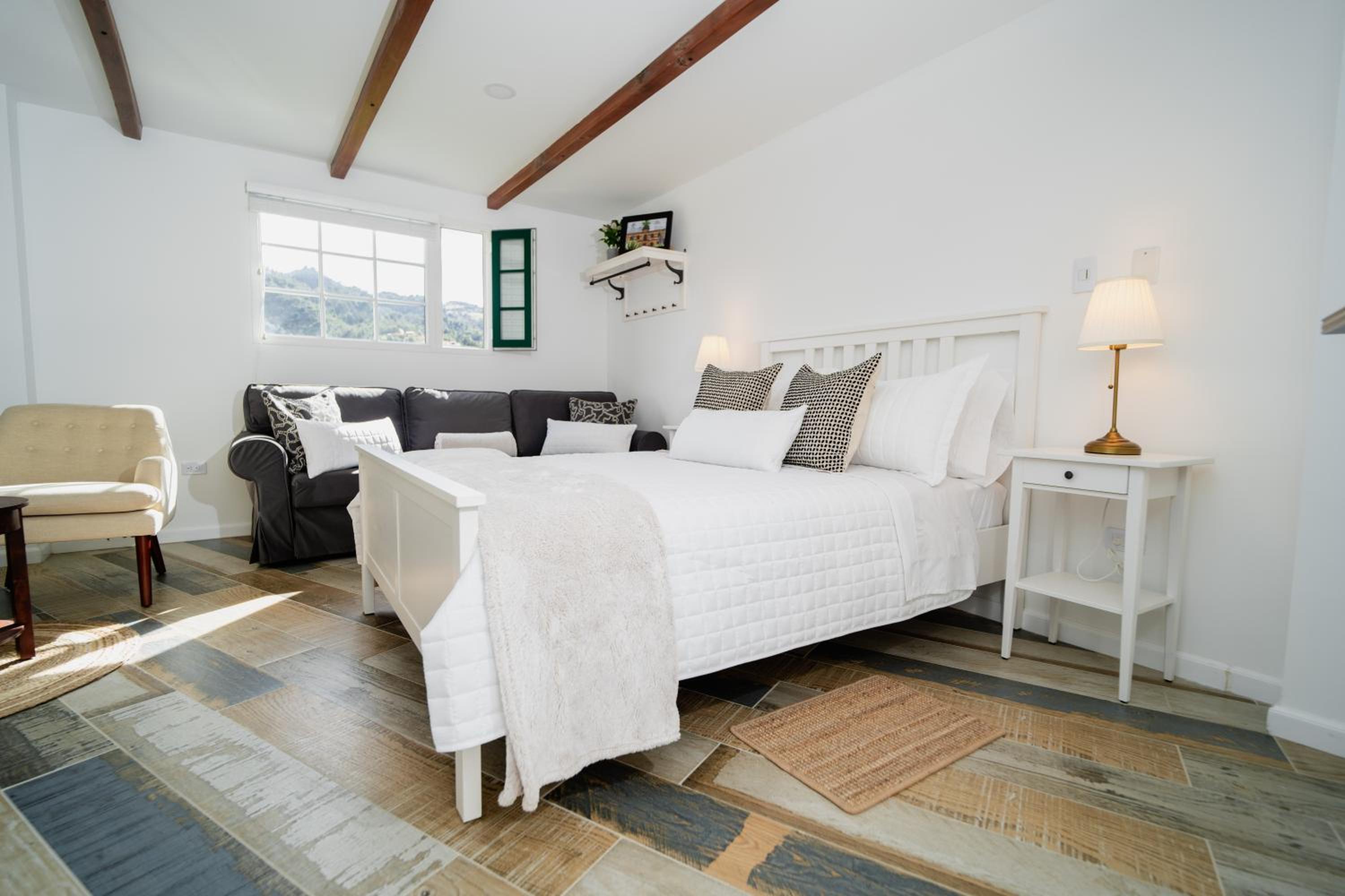 Standard Twin Room with Sofa