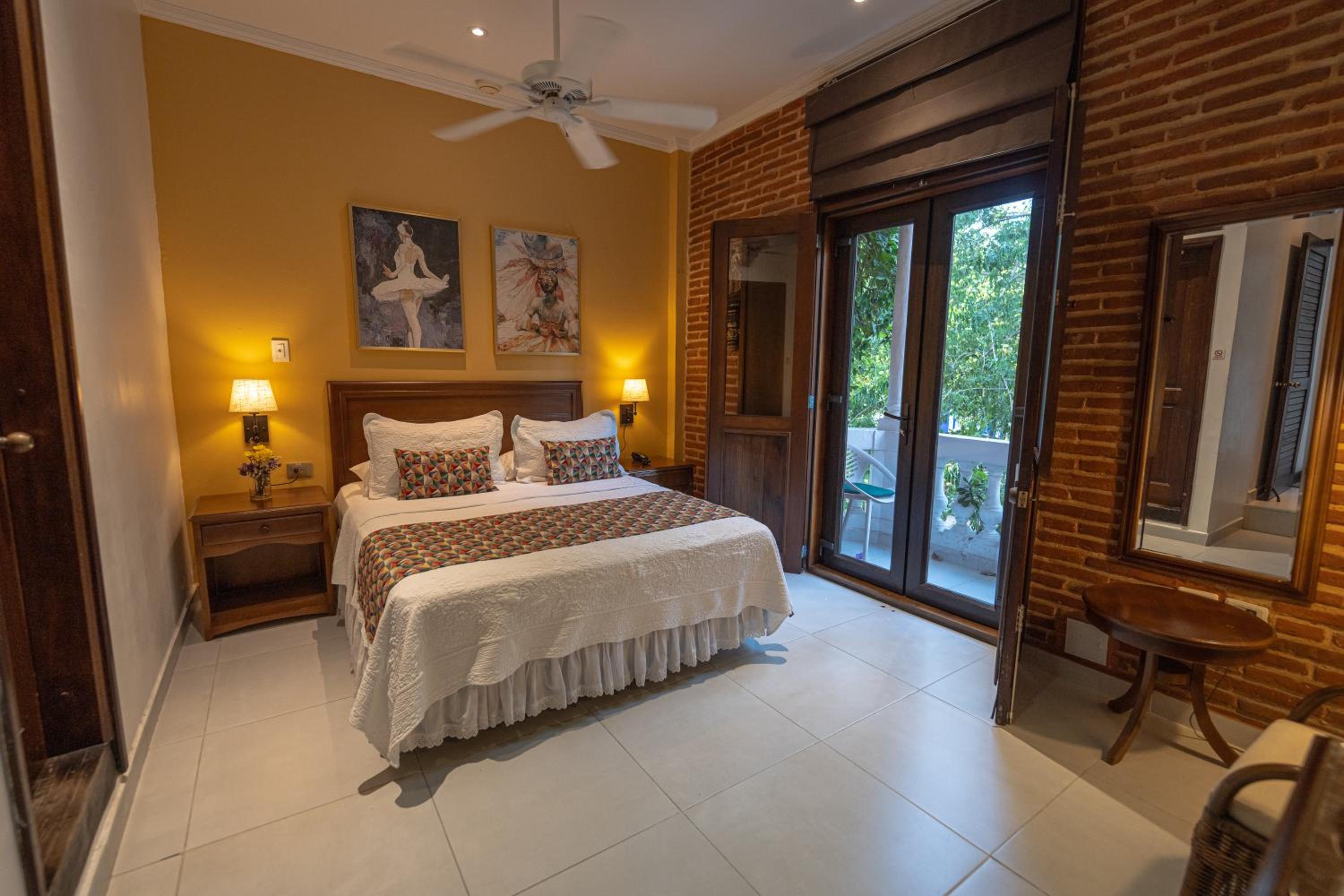 Superior Queen Room with Balcony