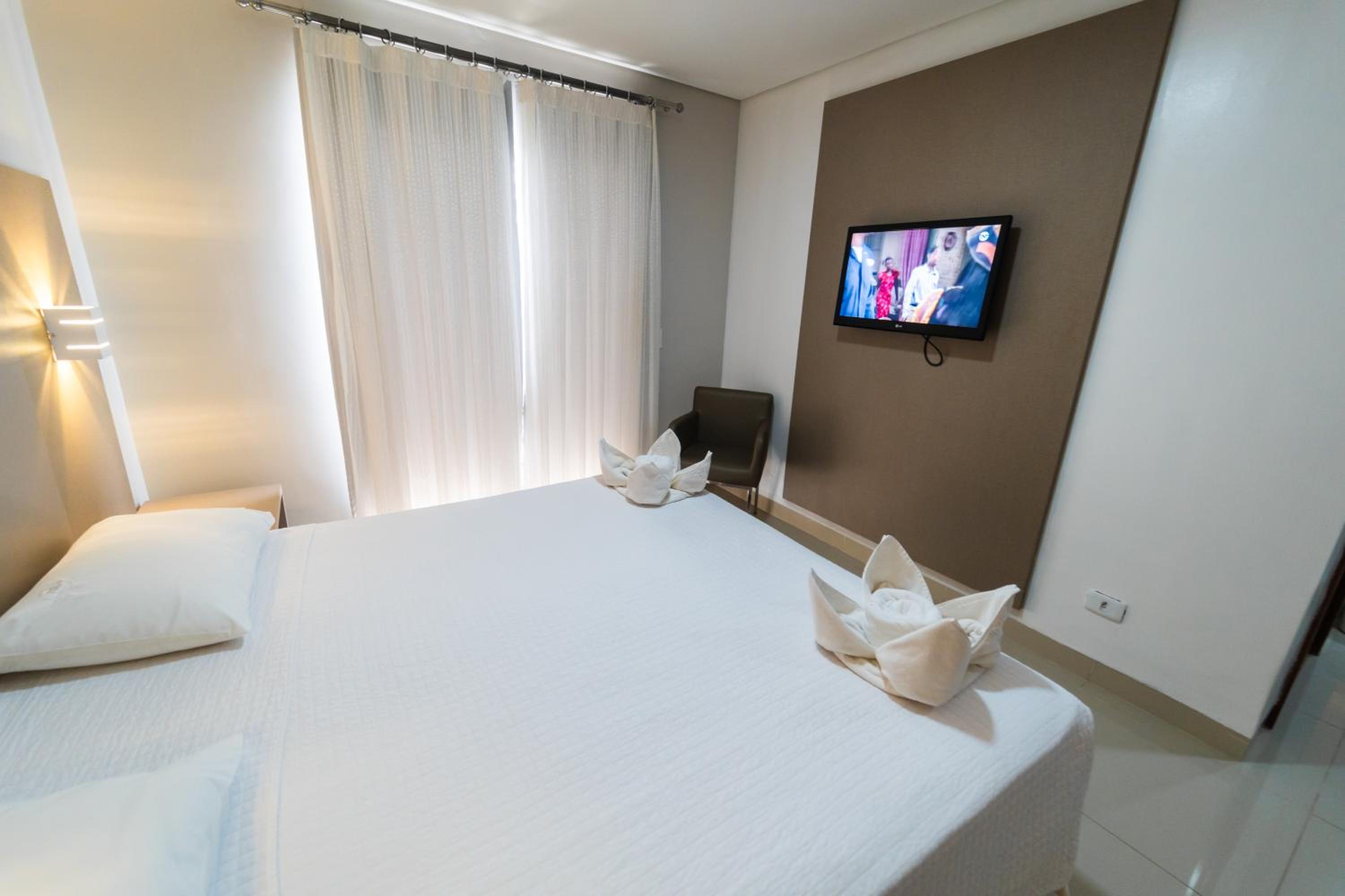 Premium Double or Twin Room photo 3