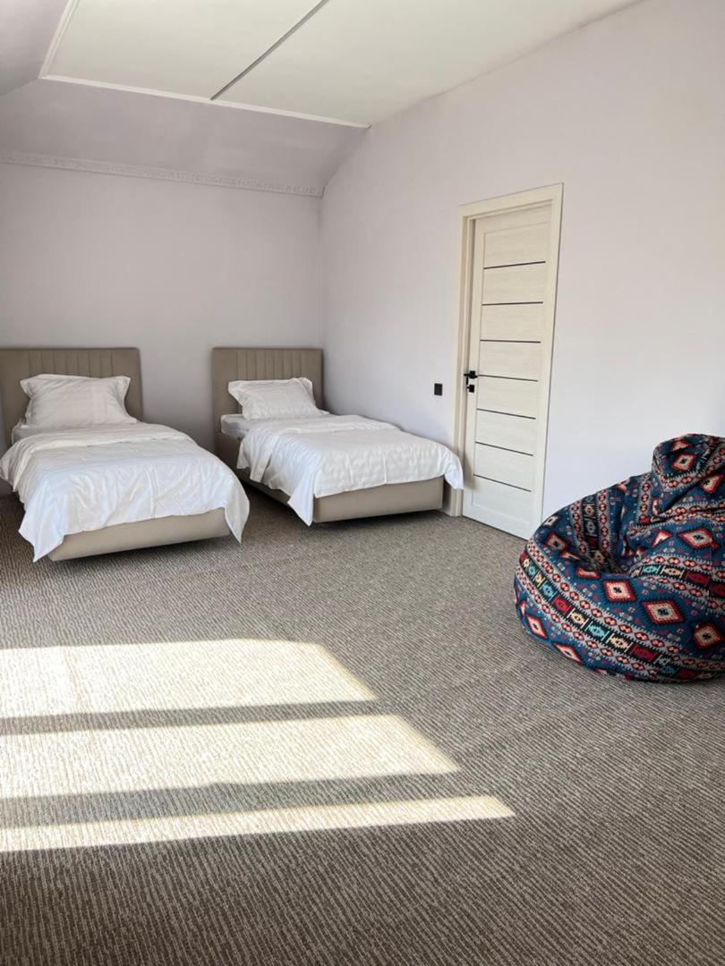 Triple Room with Private Bathroom photo 2