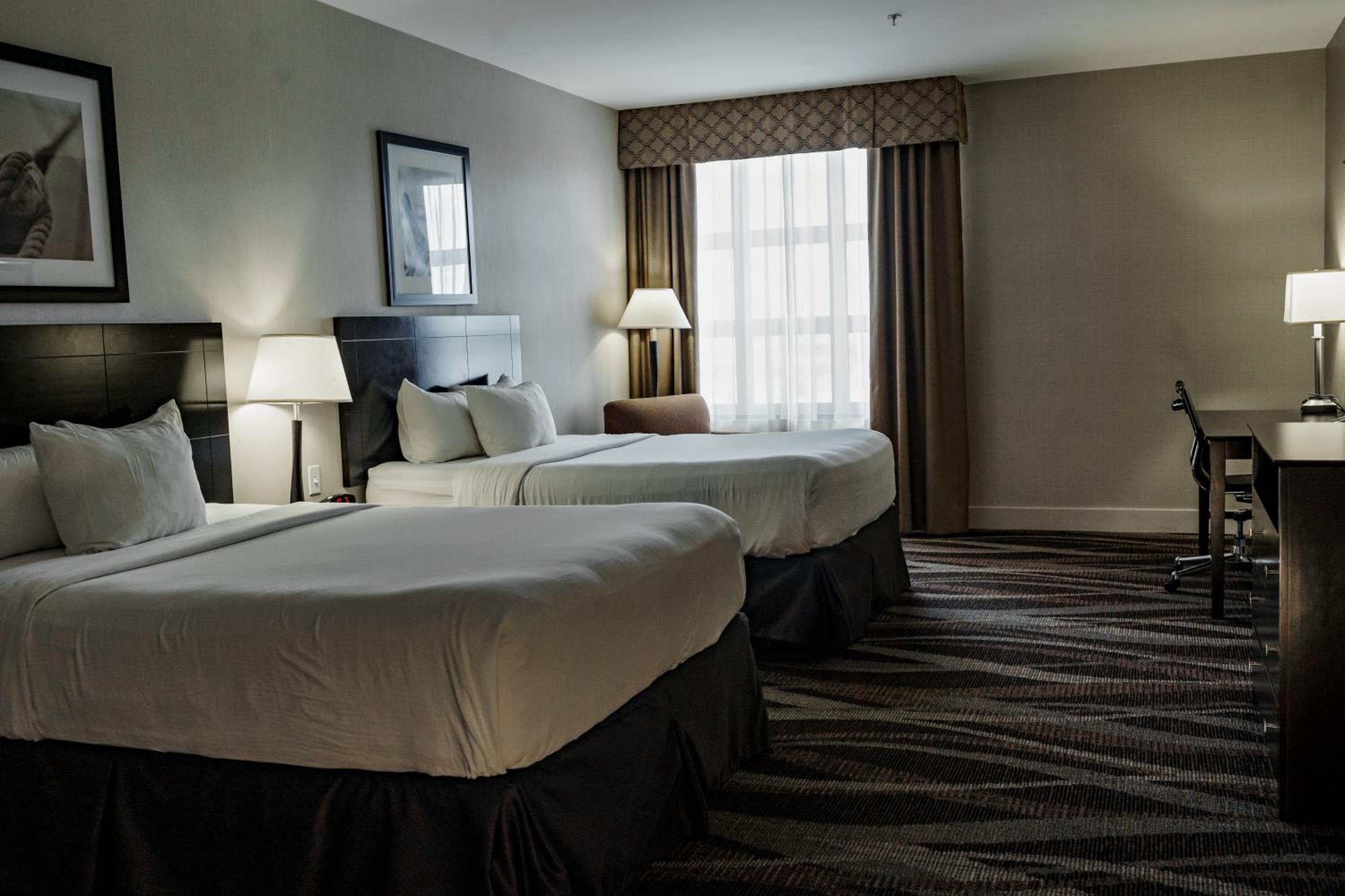 2 QUEEN BEDS-ACCESSIBLE-NON-SMOKING photo 2