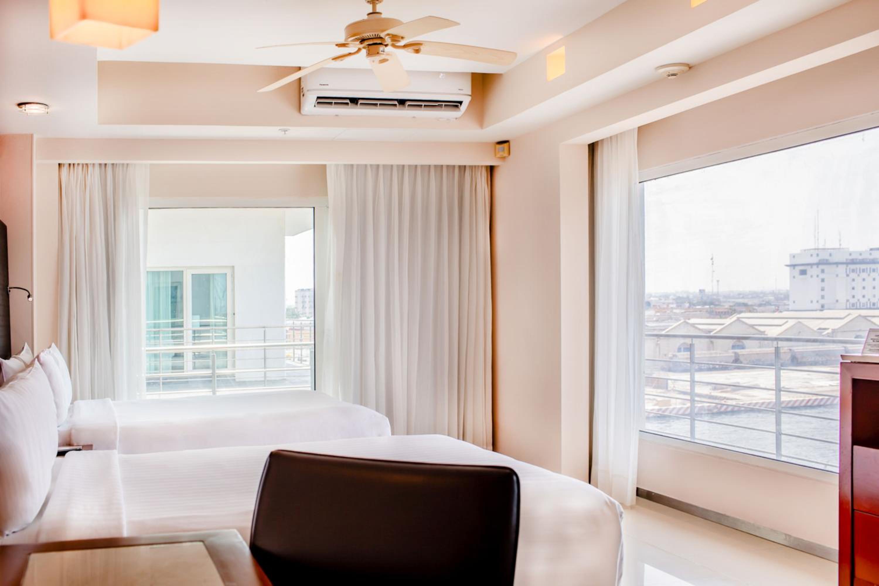 Superior Room with Ocean View - Photo 1