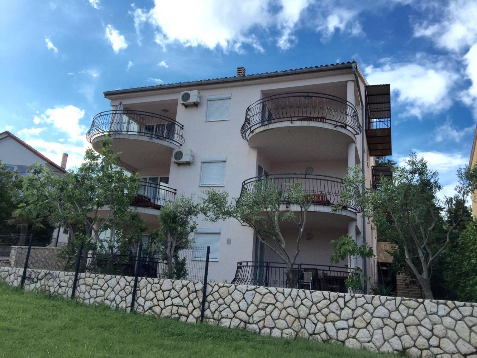 Two-Bedroom Apartment with Sea View photo 2