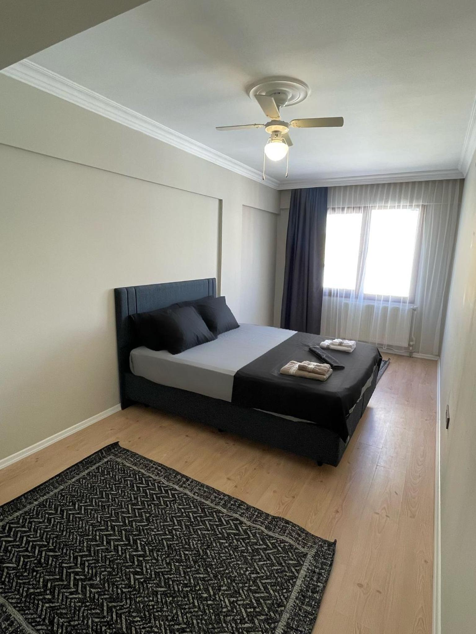 Three-Bedroom Apartment photo 3