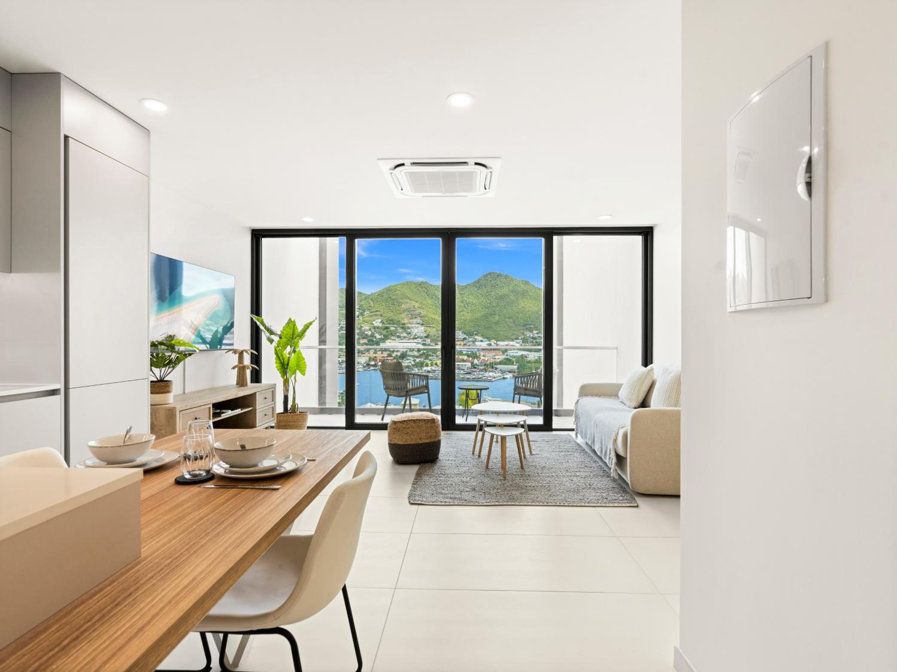 One-Bedroom Apartment with Balcony