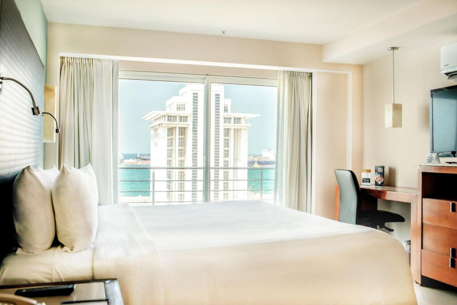 King Room with Sea View - Photo 1