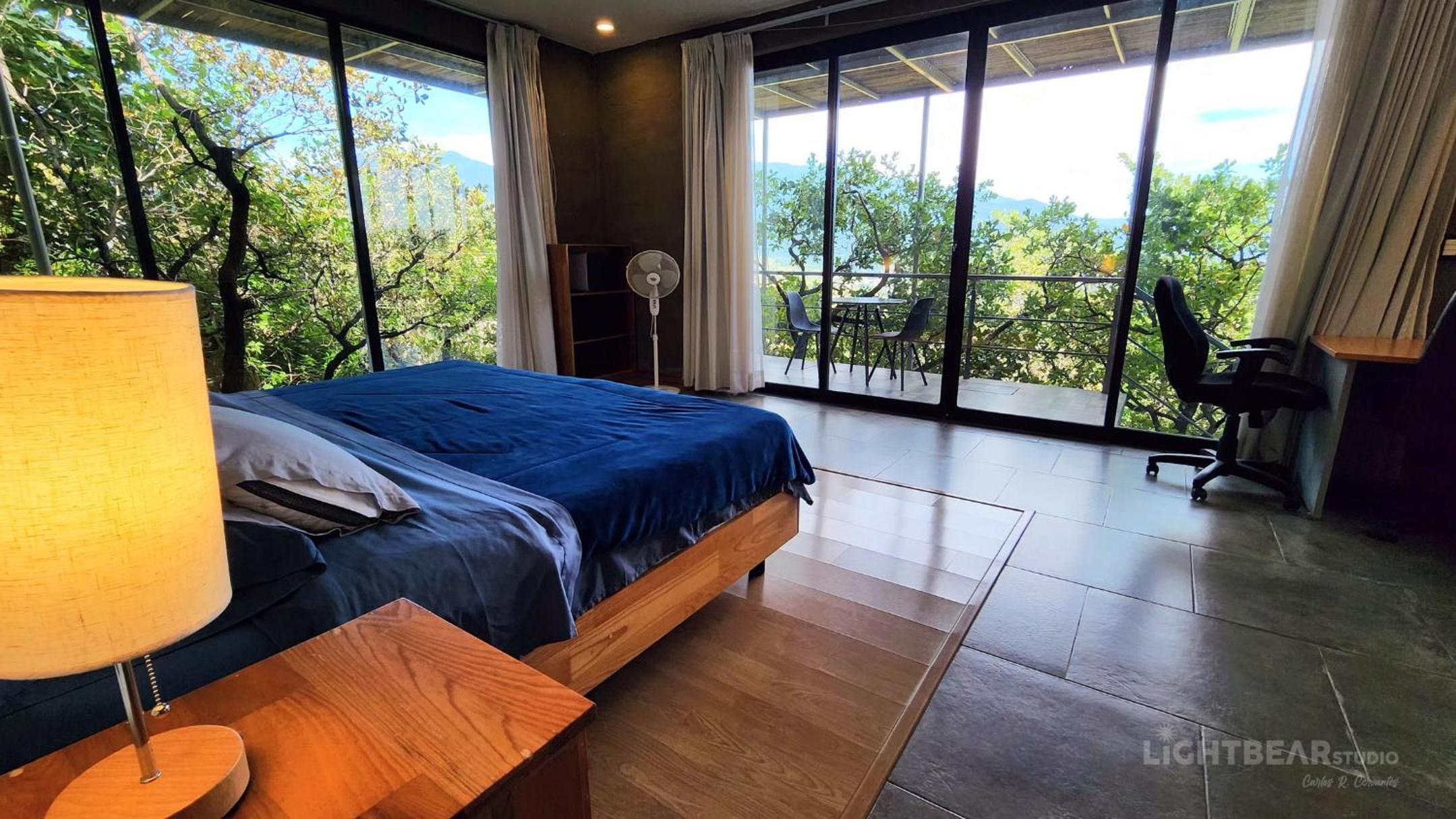 Three-Bedroom Villa - Photo 4