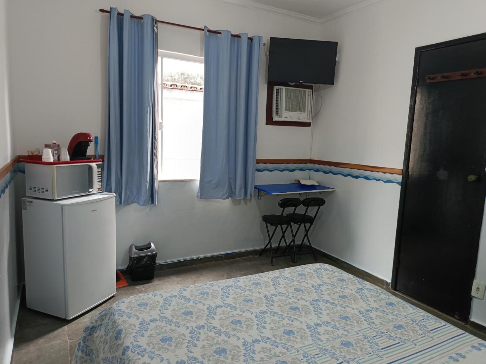 Suite - Photo 25