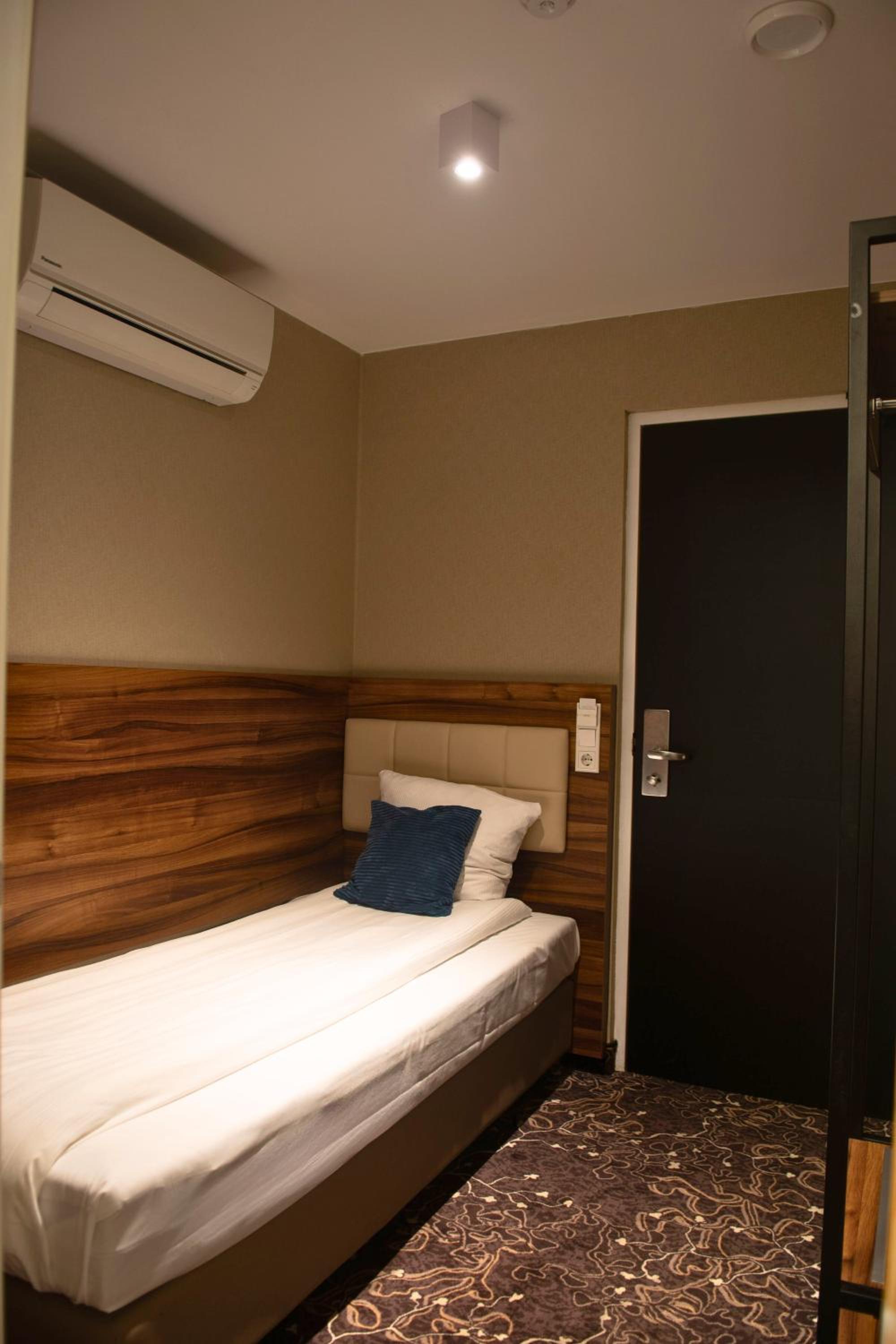 Standard Single Room No Window