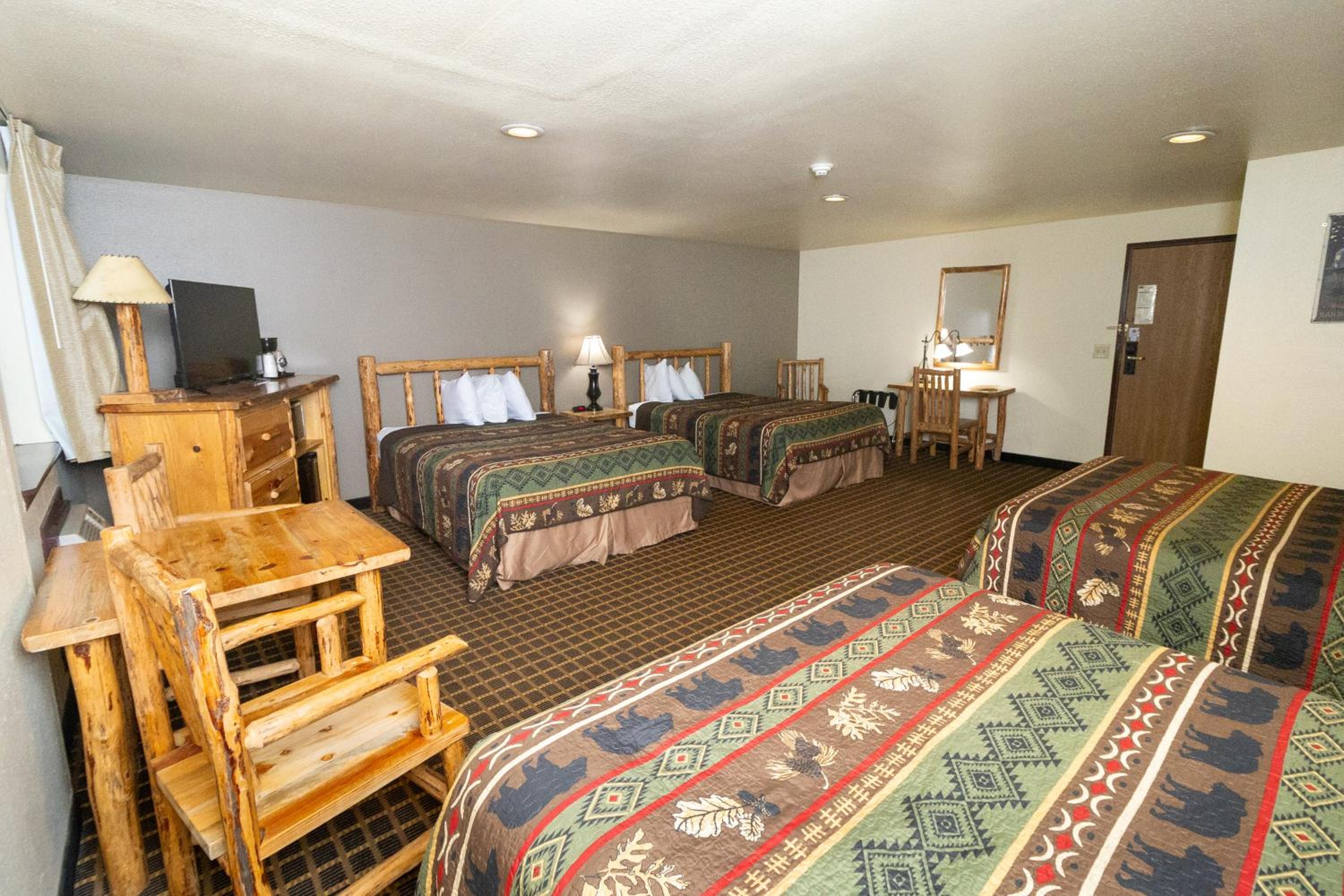 Deluxe Quadruple Room
