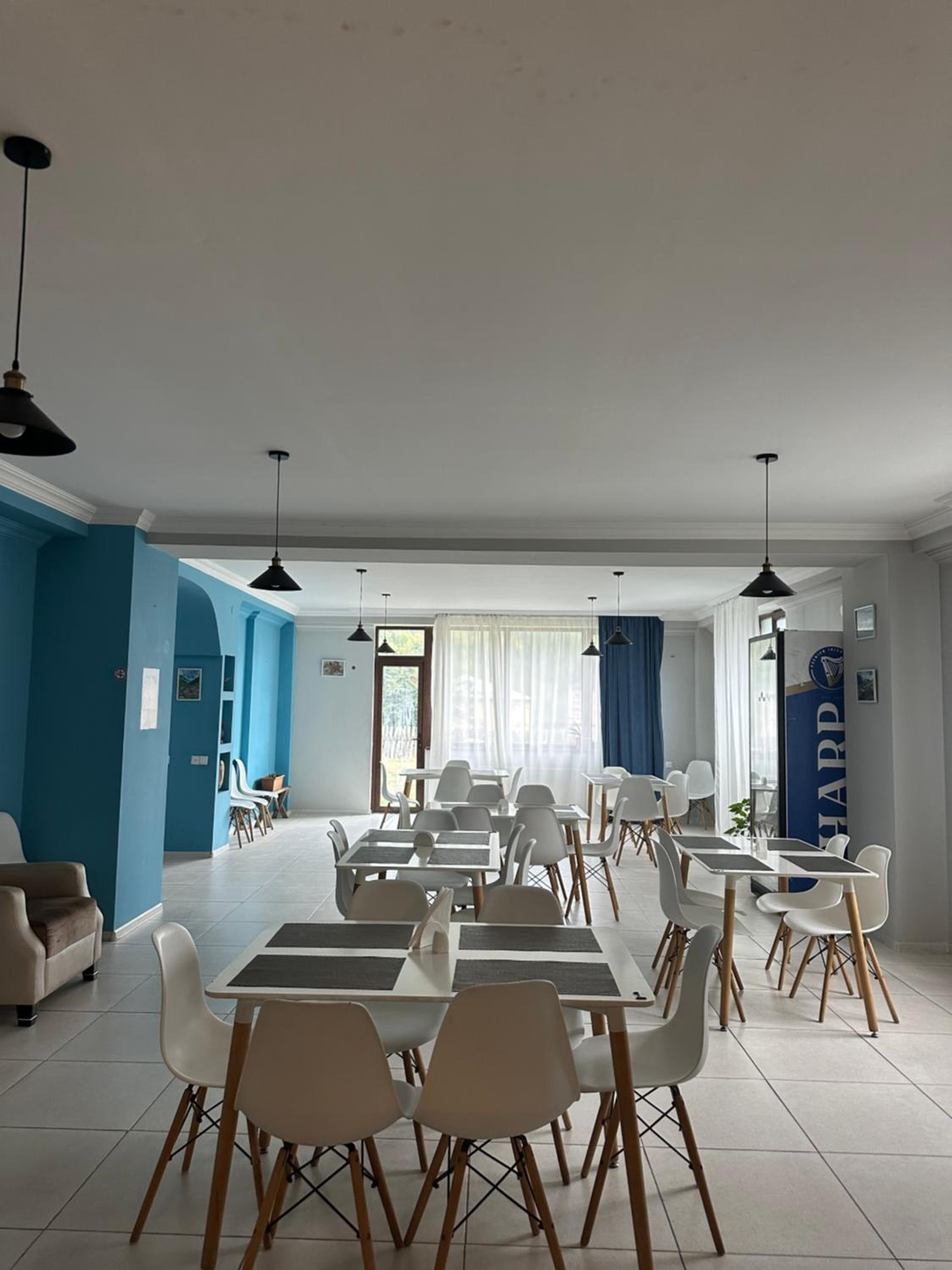Family Room photo 3