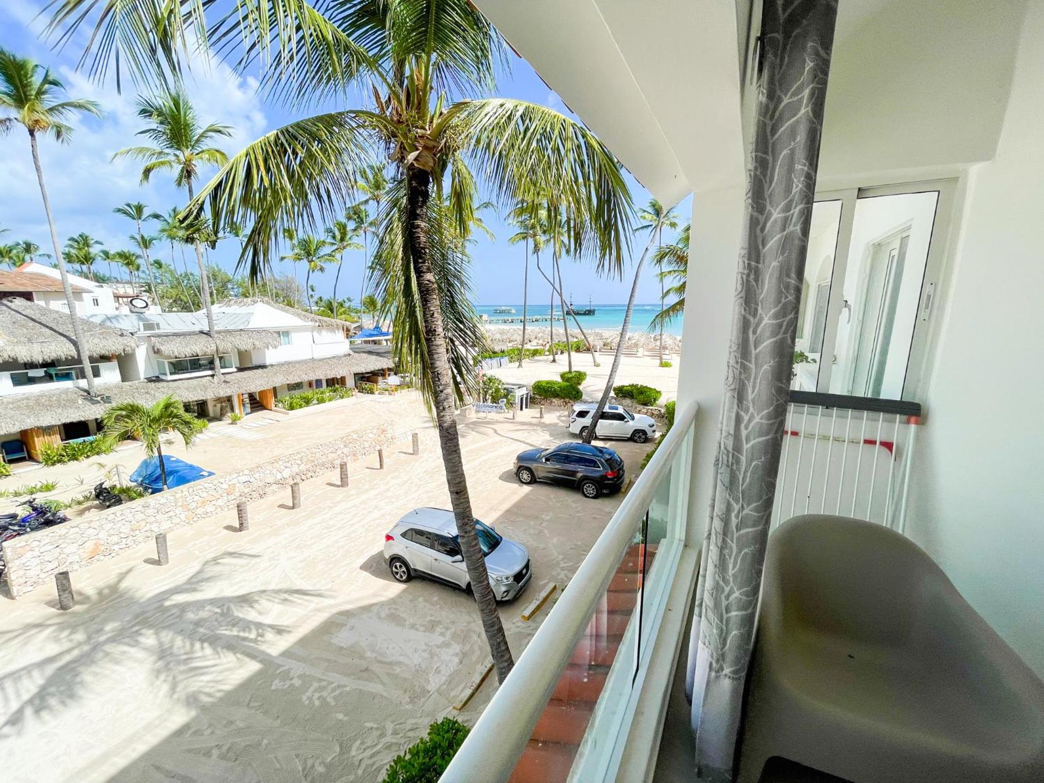 Apartment With Sea View
