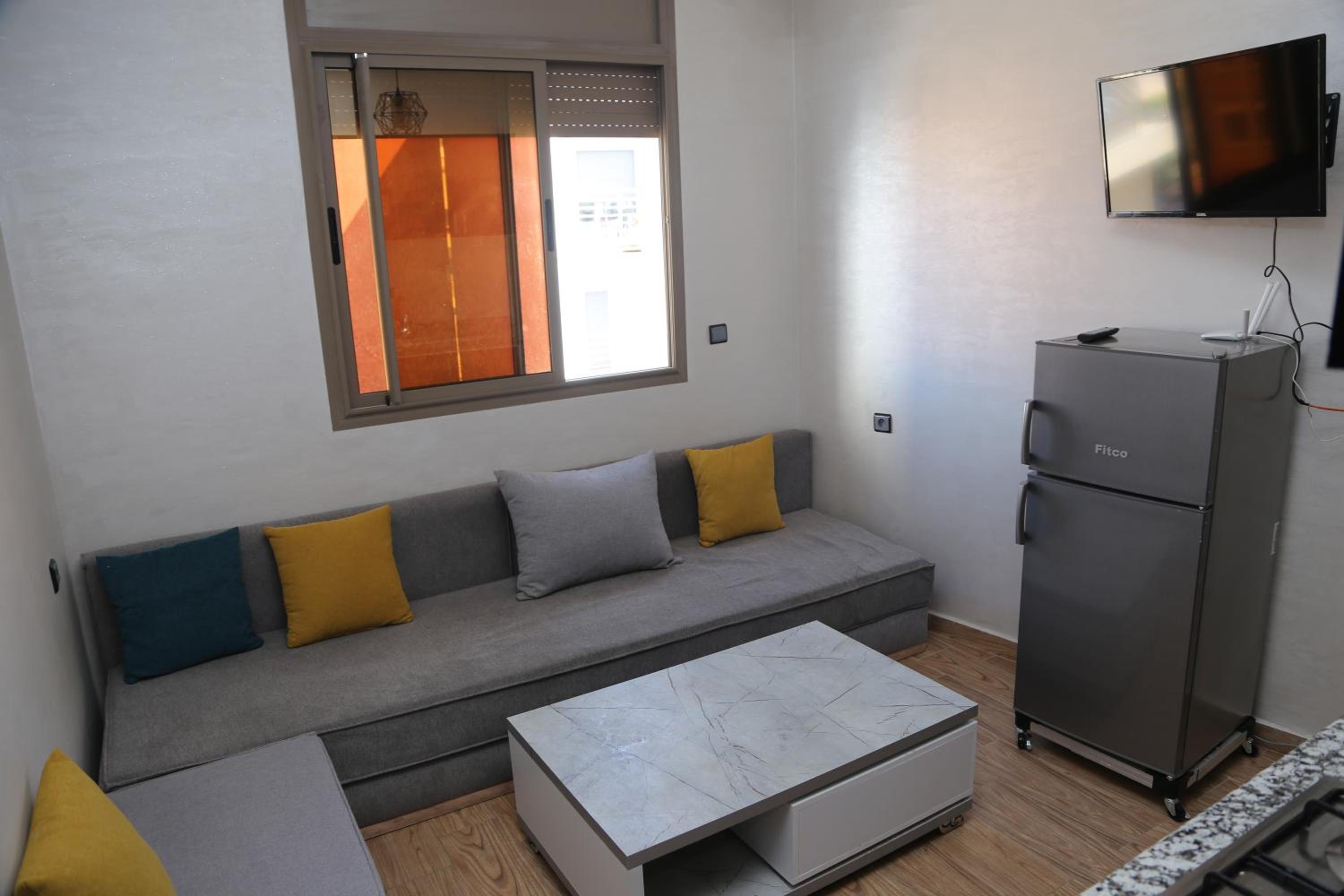 Apartment photo 2