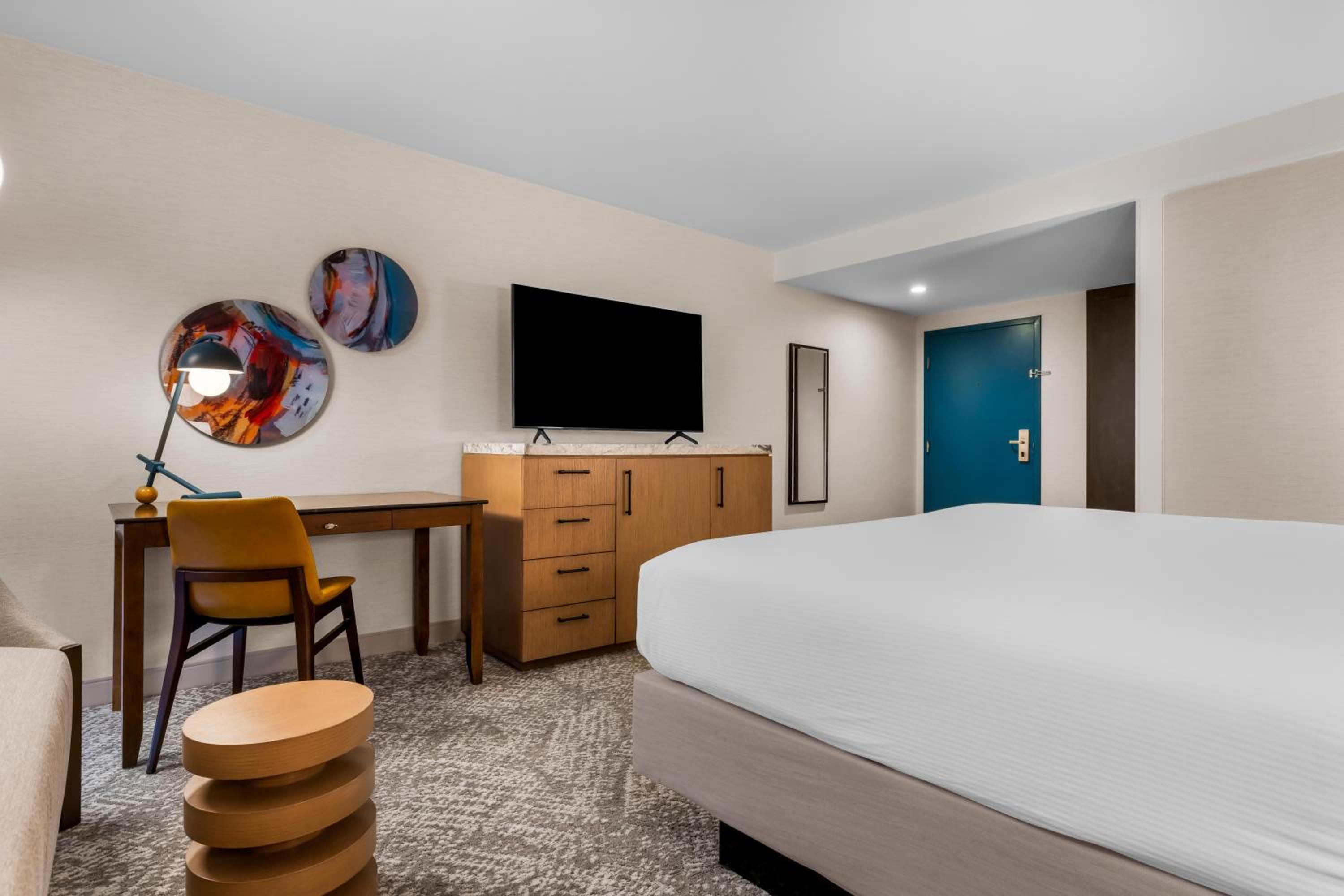 Standard King Room - Photo 2