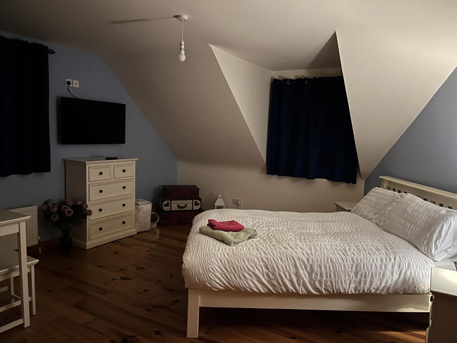 Double Room with Private Bathroom photo 2