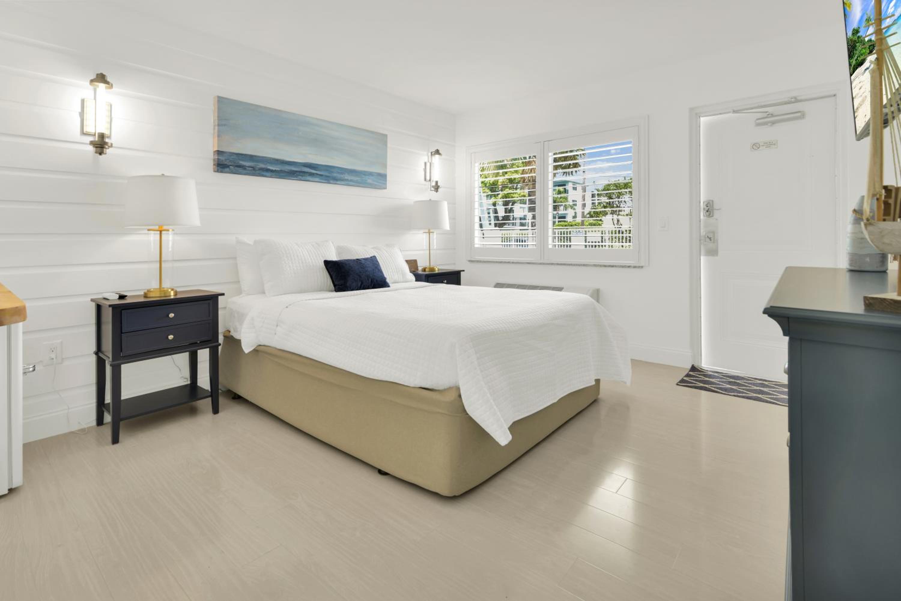 Queen Room - Disability Access photo 3