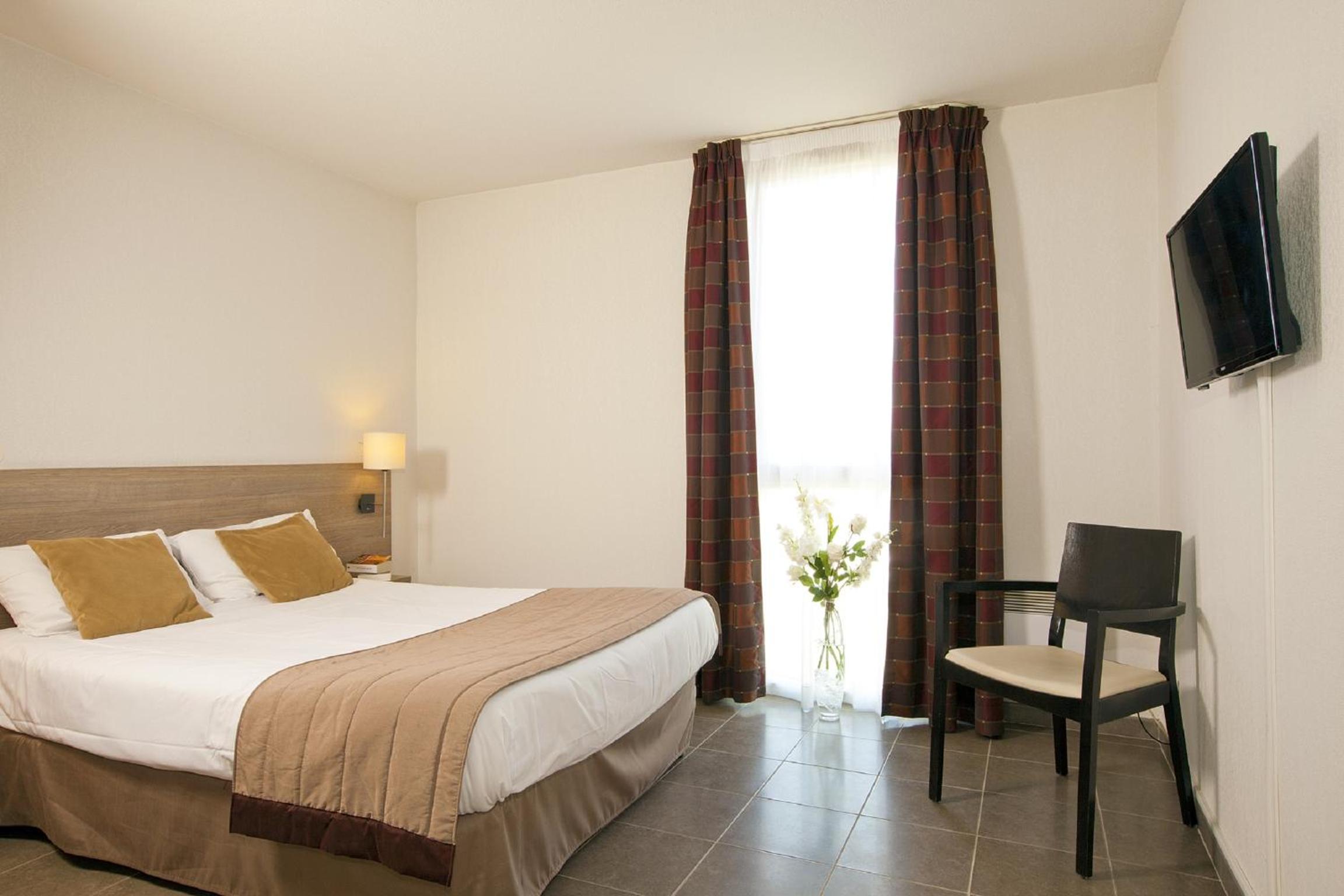 Studio with Double Bed
