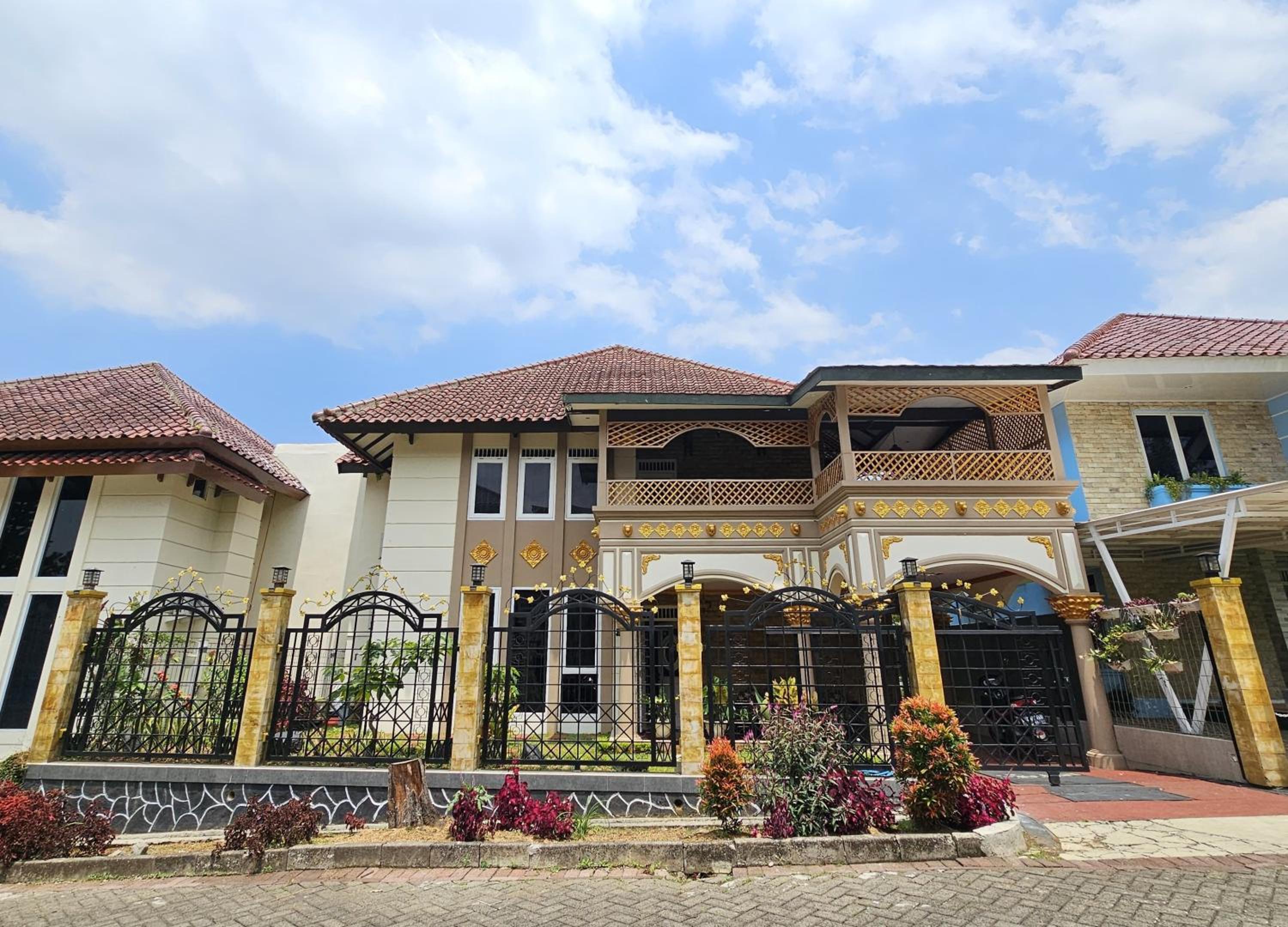 Villa with Private Pool photo 2