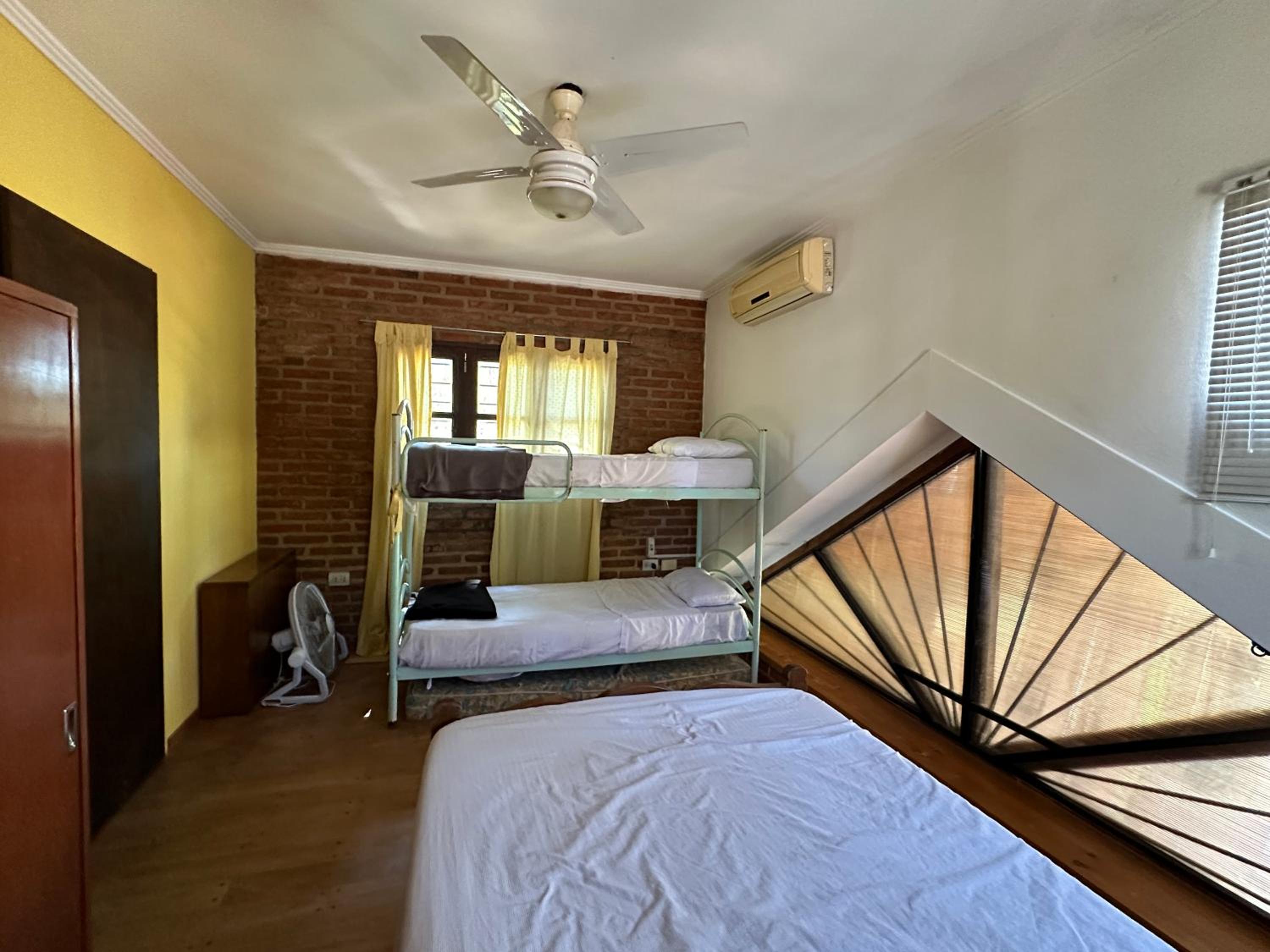 Three-Bedroom House photo 3