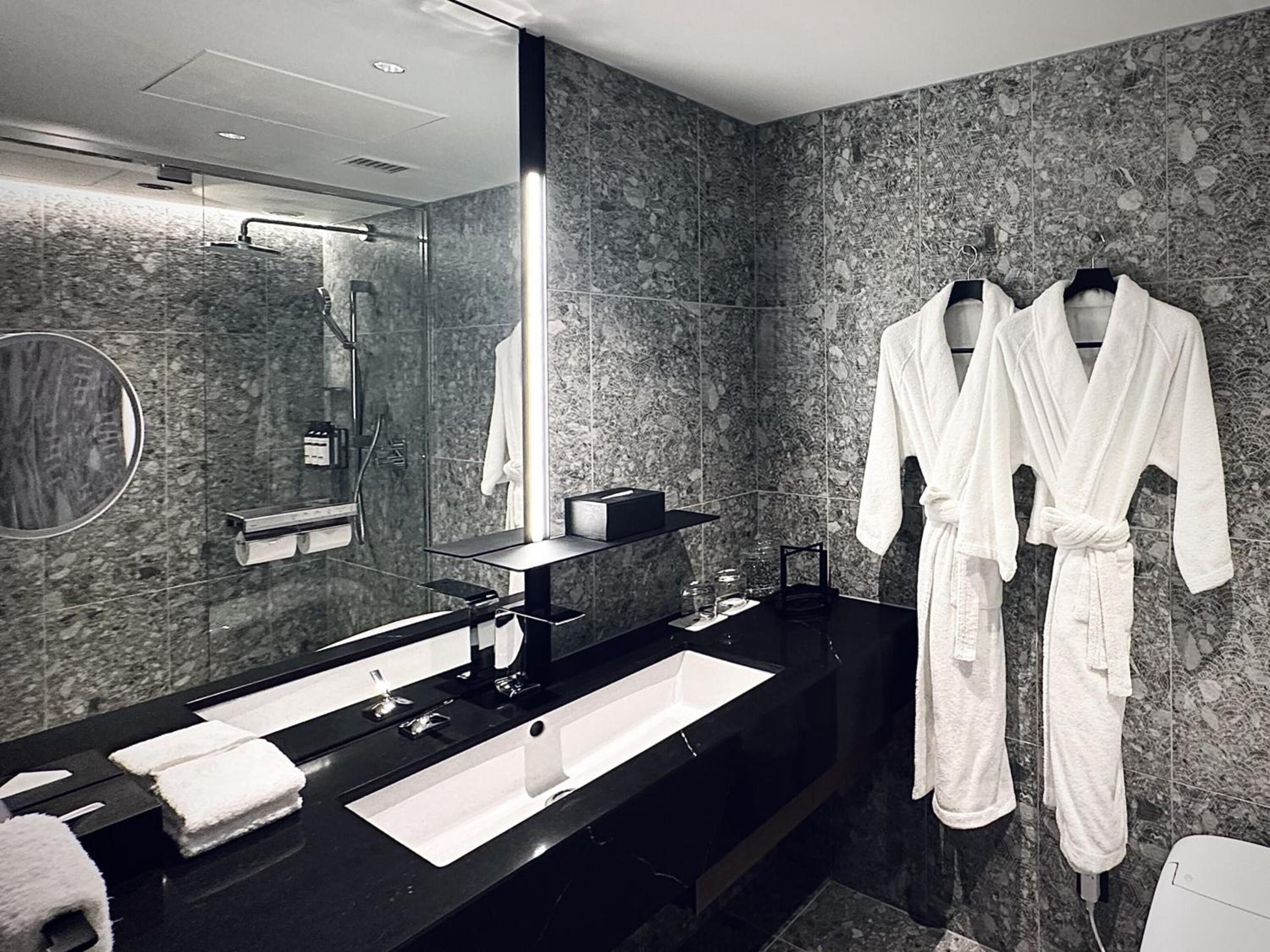 King Room - High Floor photo 2