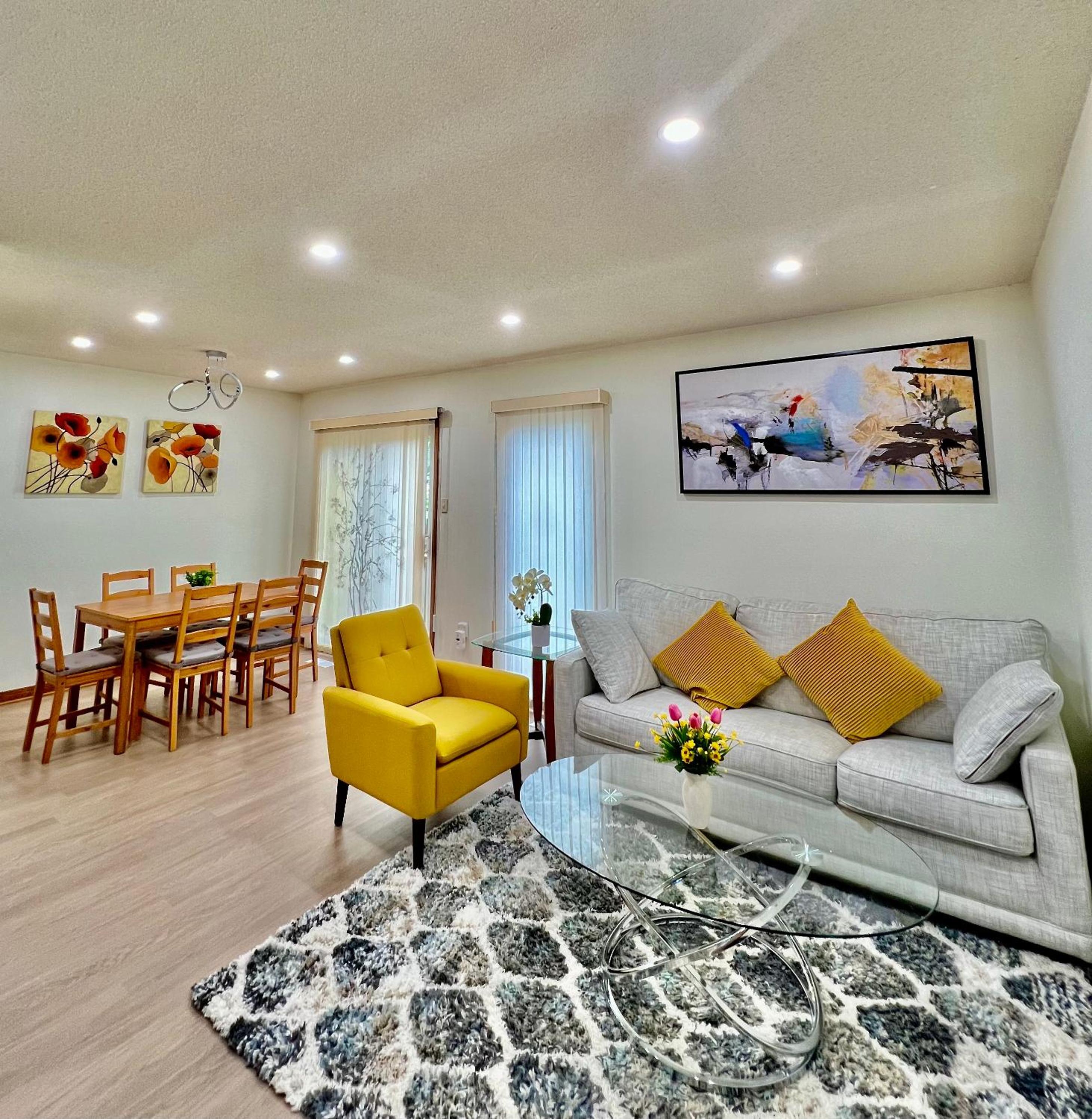 Three-Bedroom House photo 1