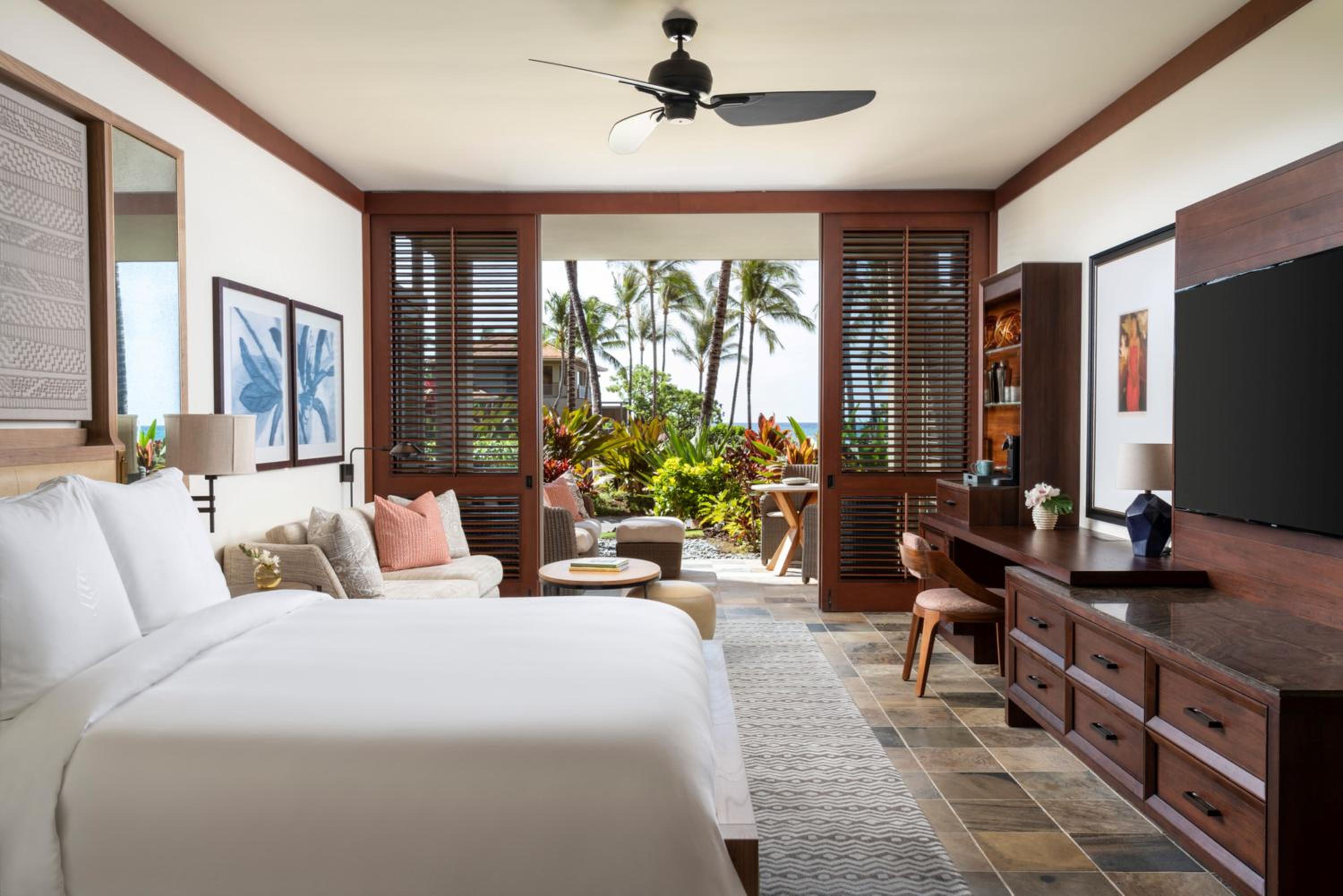King Room with Partial Ocean View - Photo 1