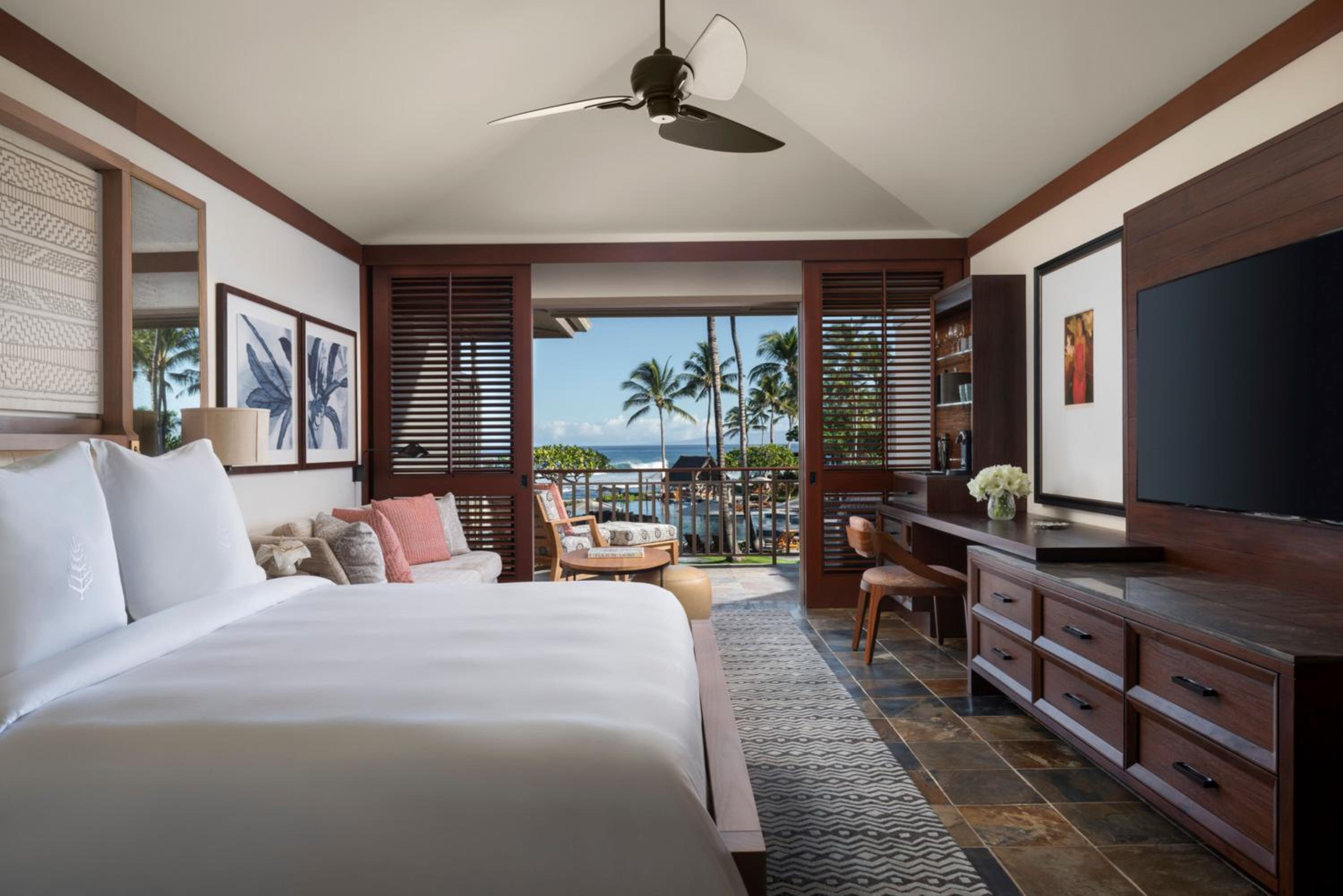 King Room with Prime Ocean View - Photo 3