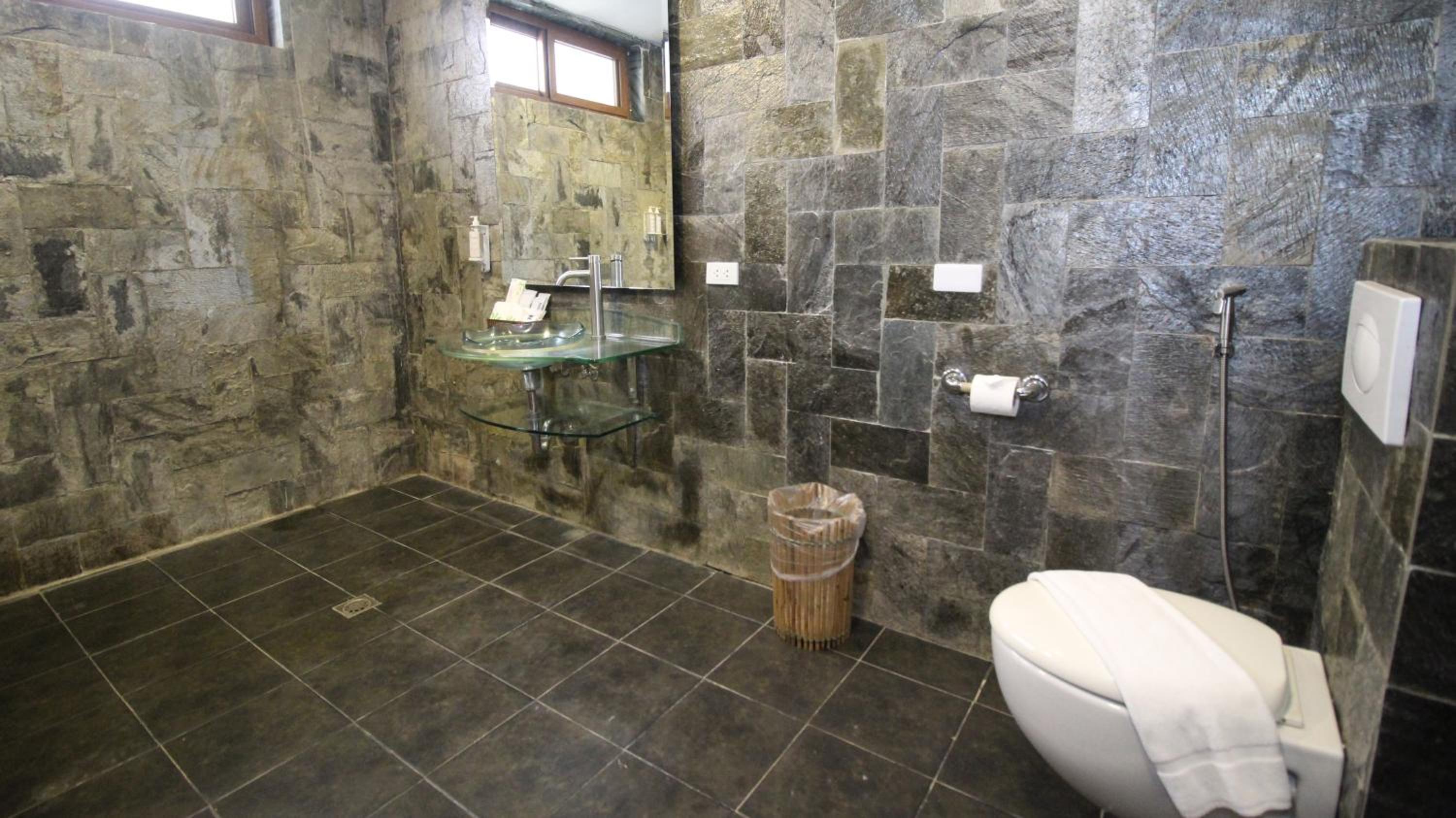 Premier Suite 4 pax - Photo 3