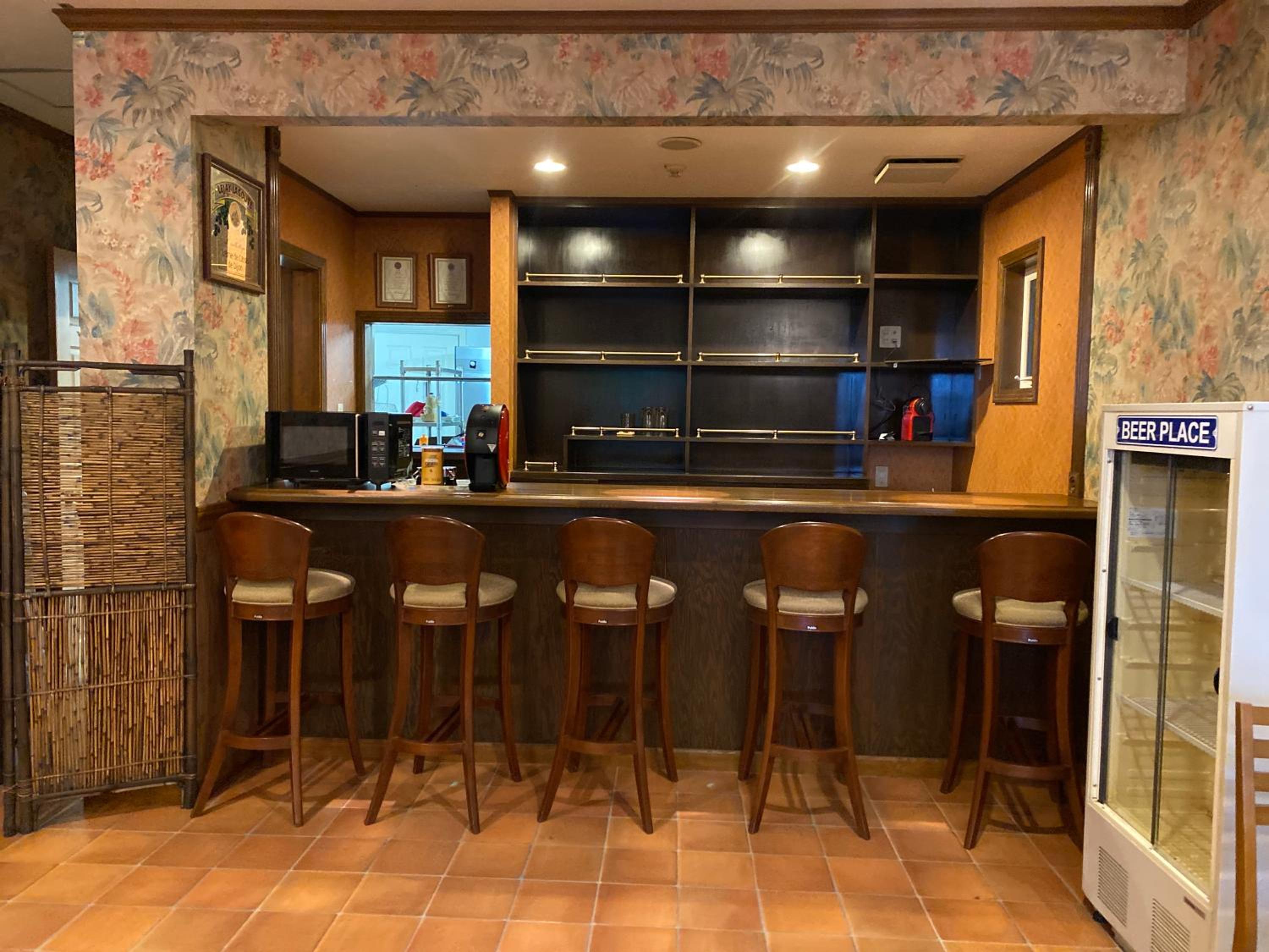 Family Room photo 3