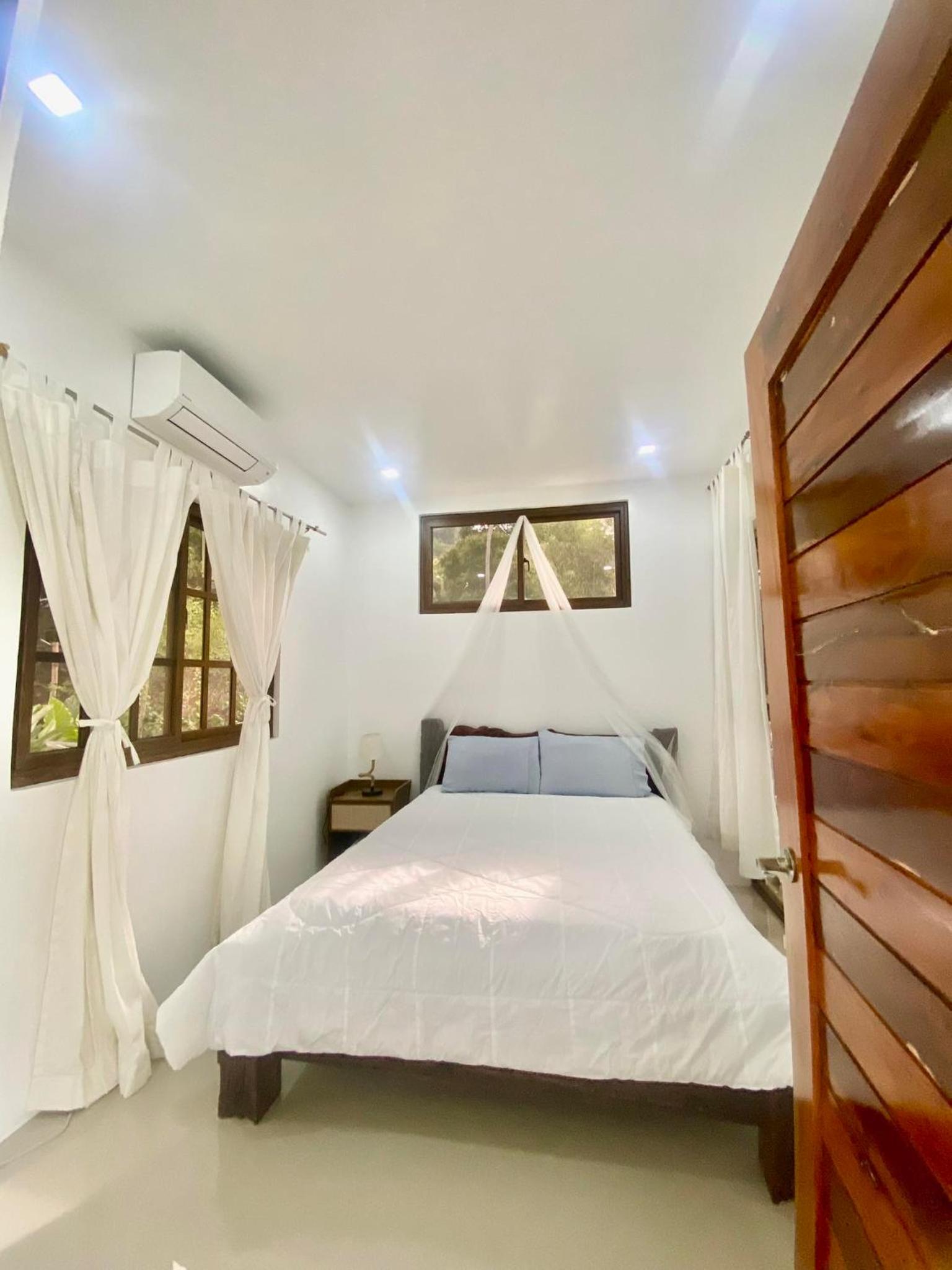 Two-Bedroom House photo 3