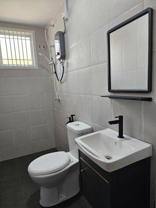 Three-Bedroom House photo 2