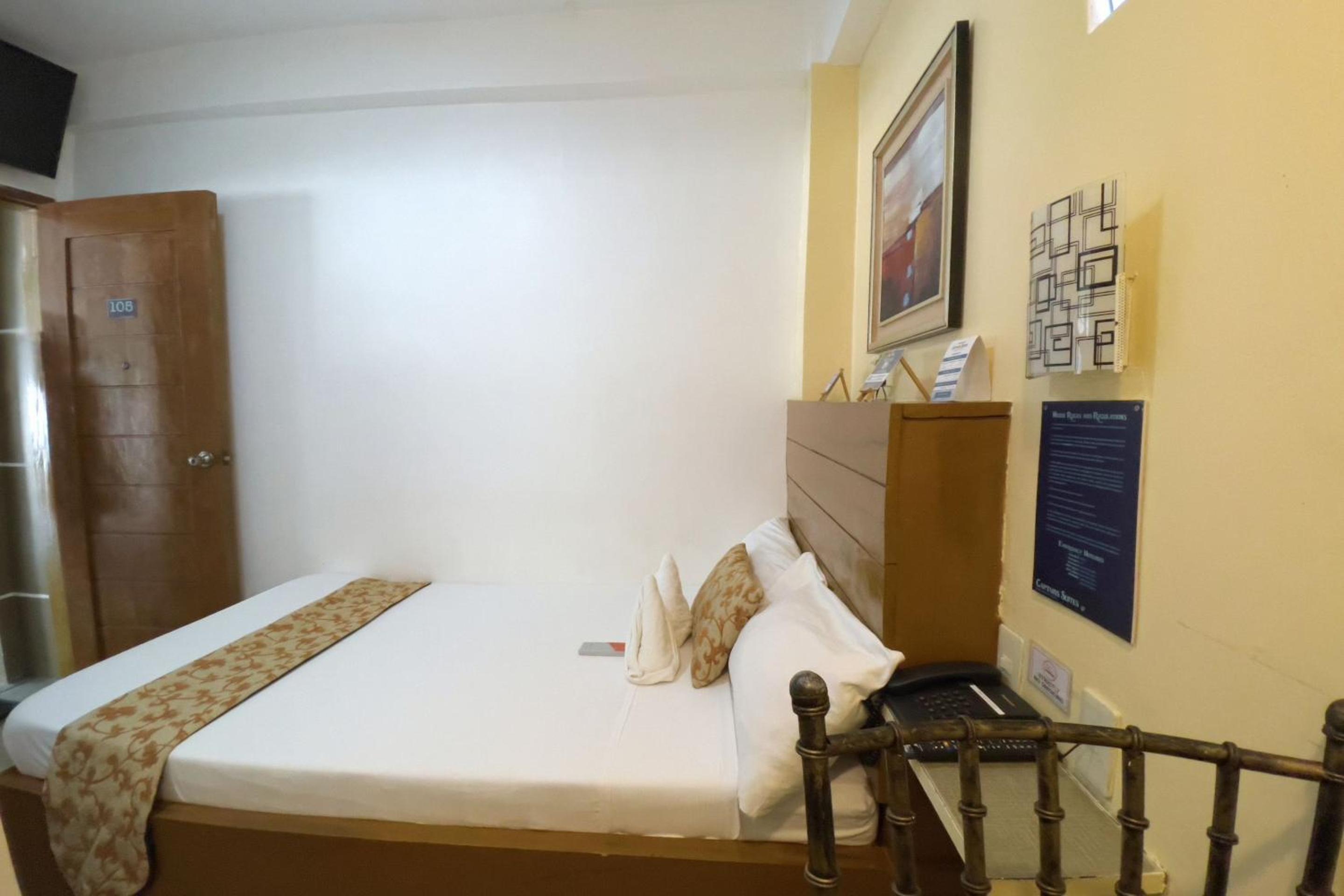 Standard Double Room photo 3