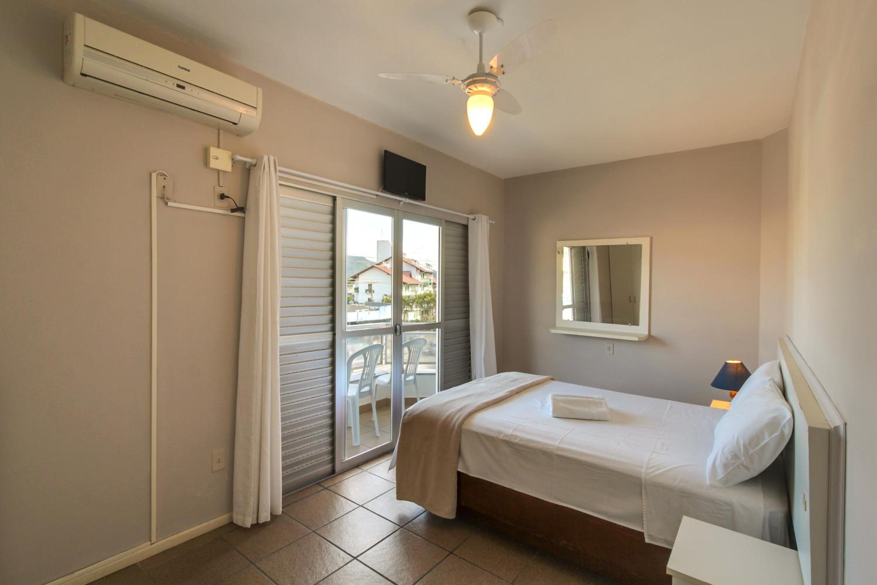One-Bedroom Apartment with Balcony