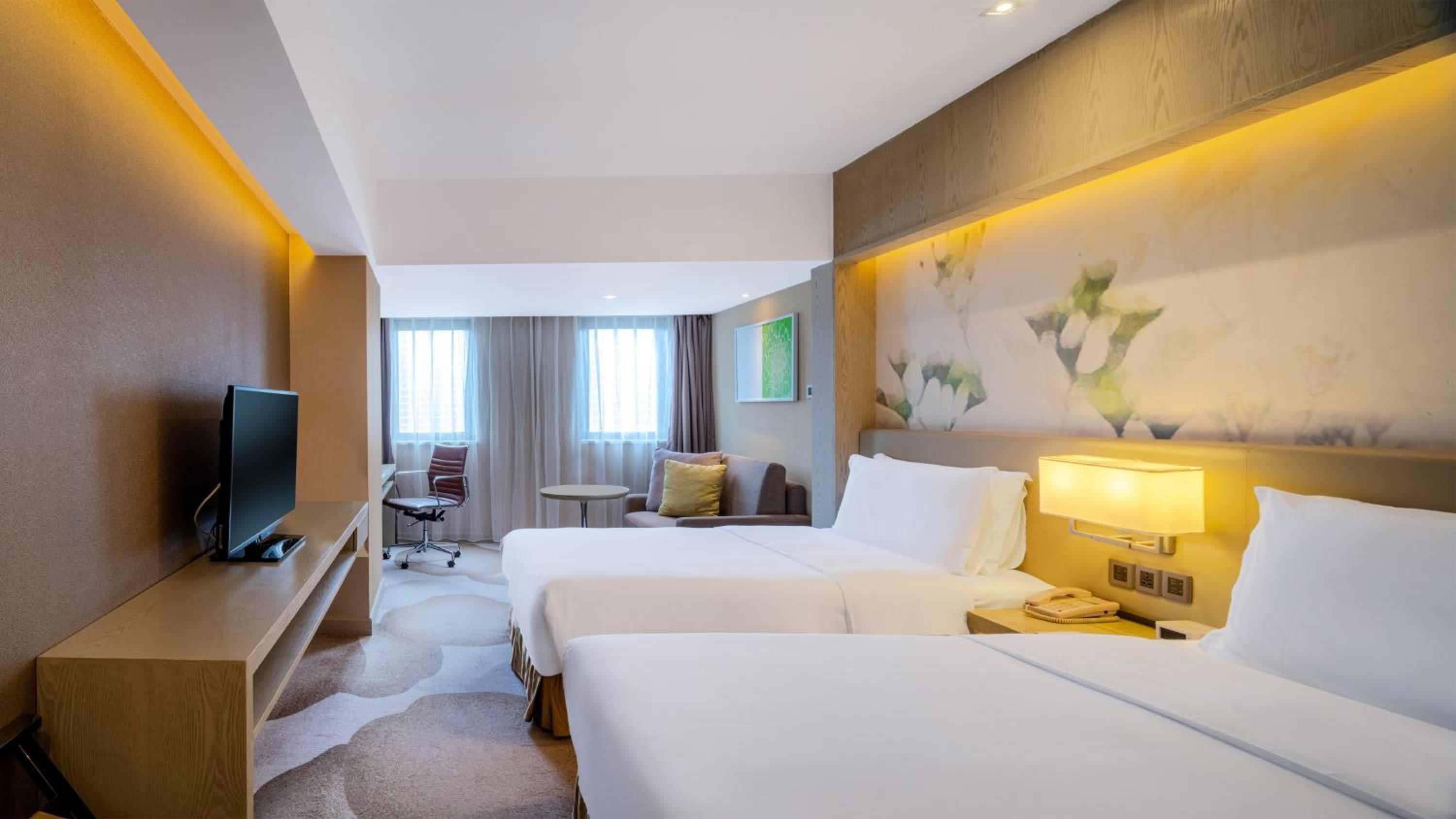 Premium Twin Room - Photo 7