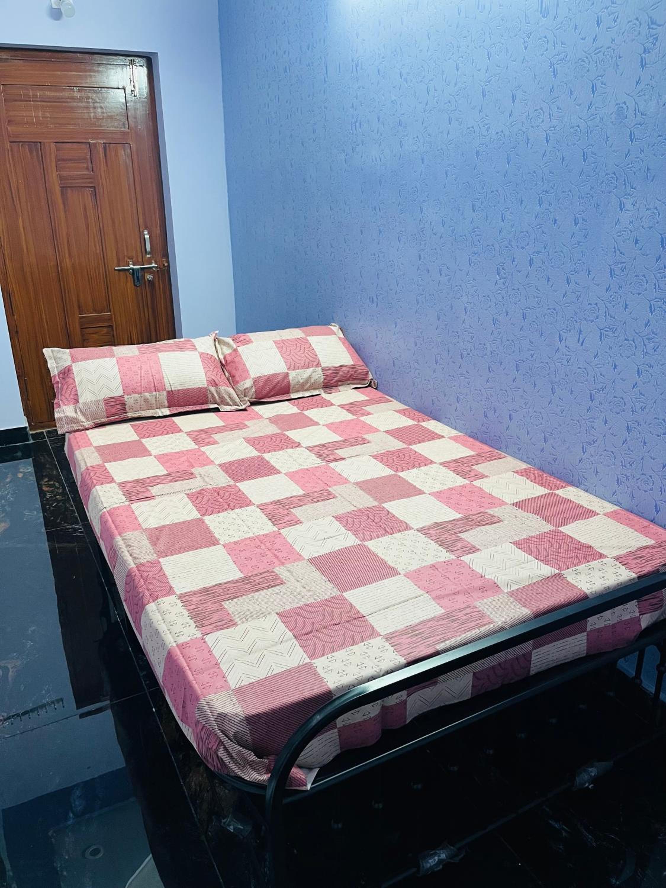 Double Room with Private Bathroom photo 1
