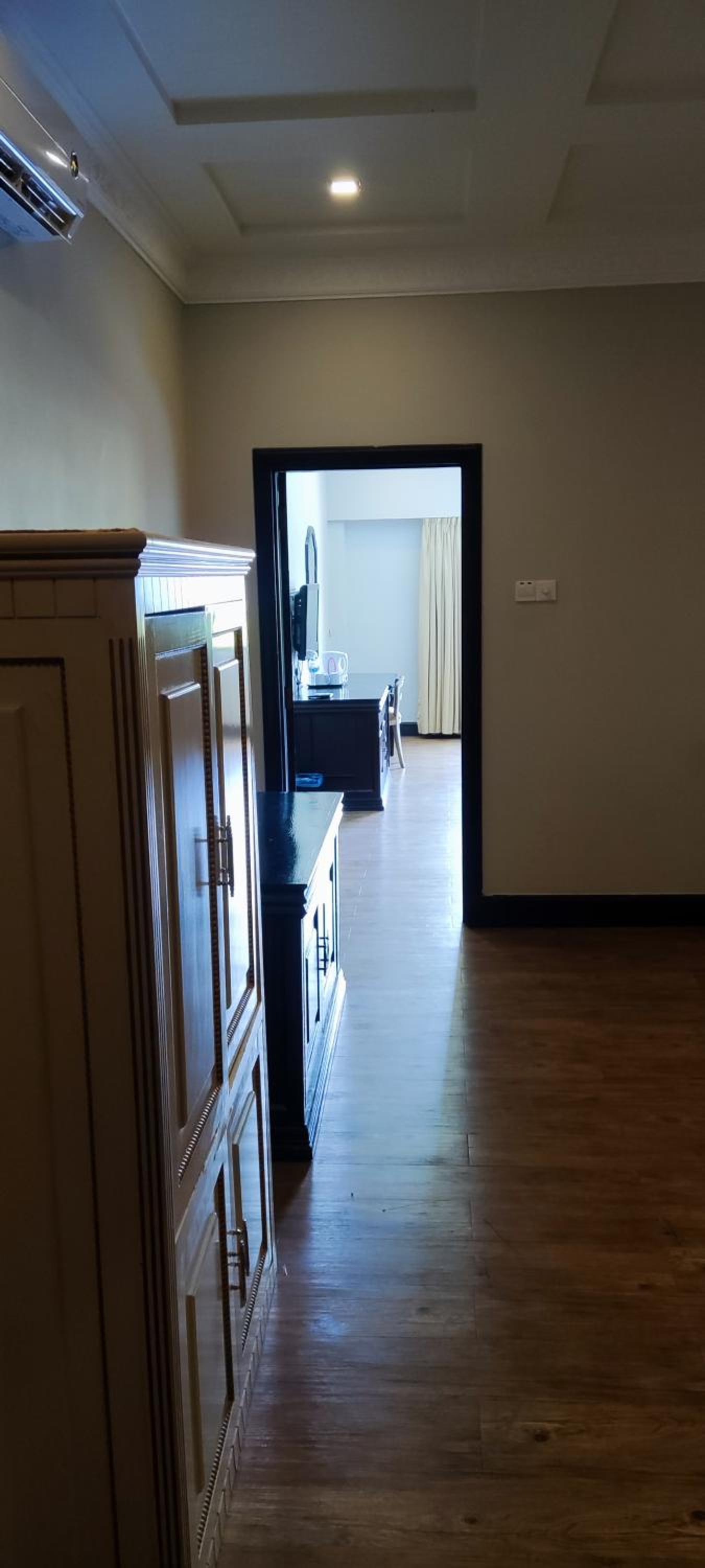 Family Room photo 3