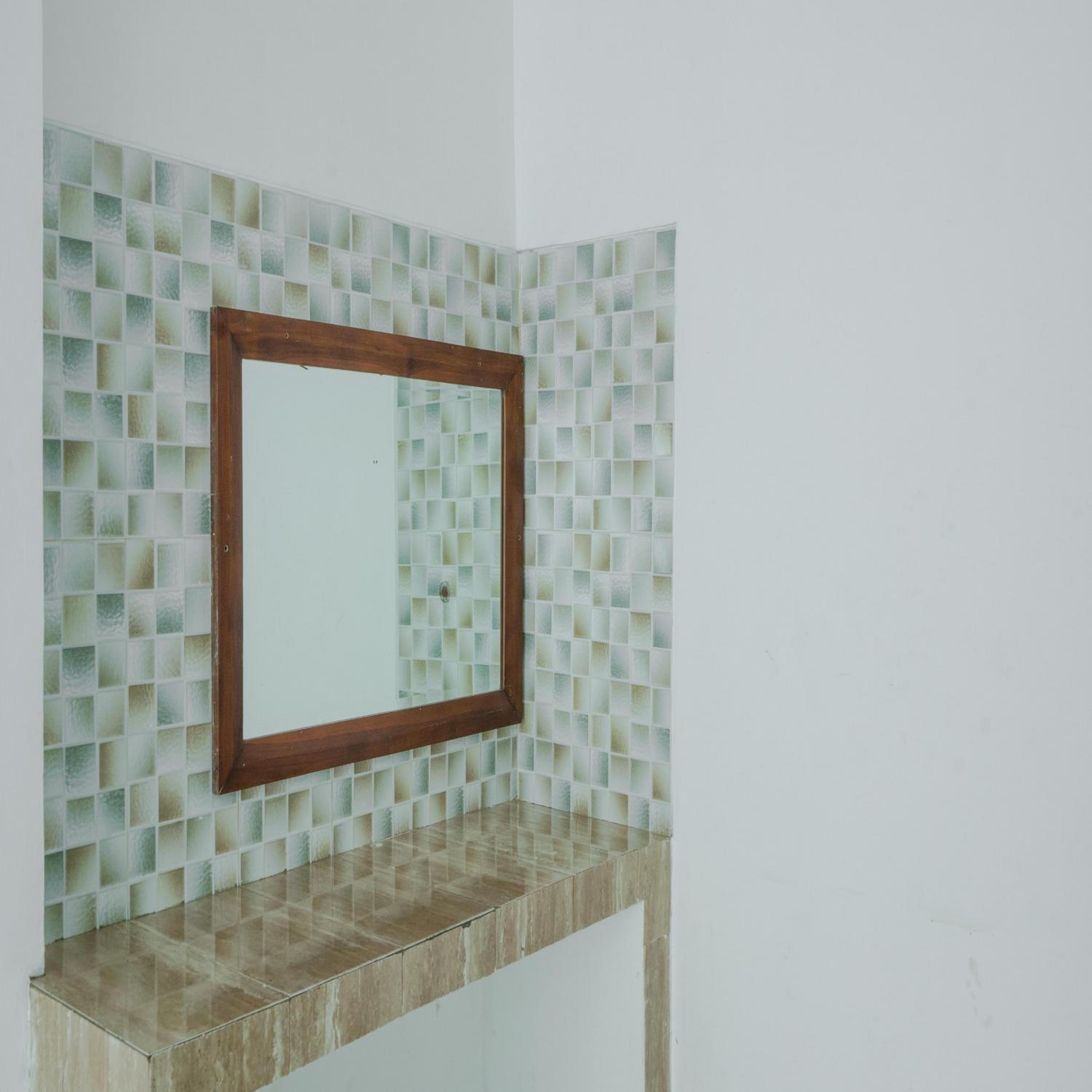 Deluxe Room - Photo 11