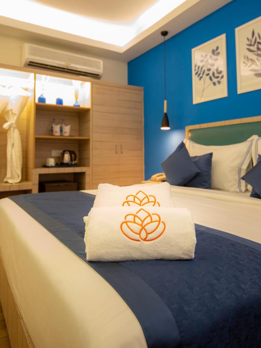 King Studio with Sofa Bed - 15% off on Water Sports and enjoy Happy Hours with 1+1 offer