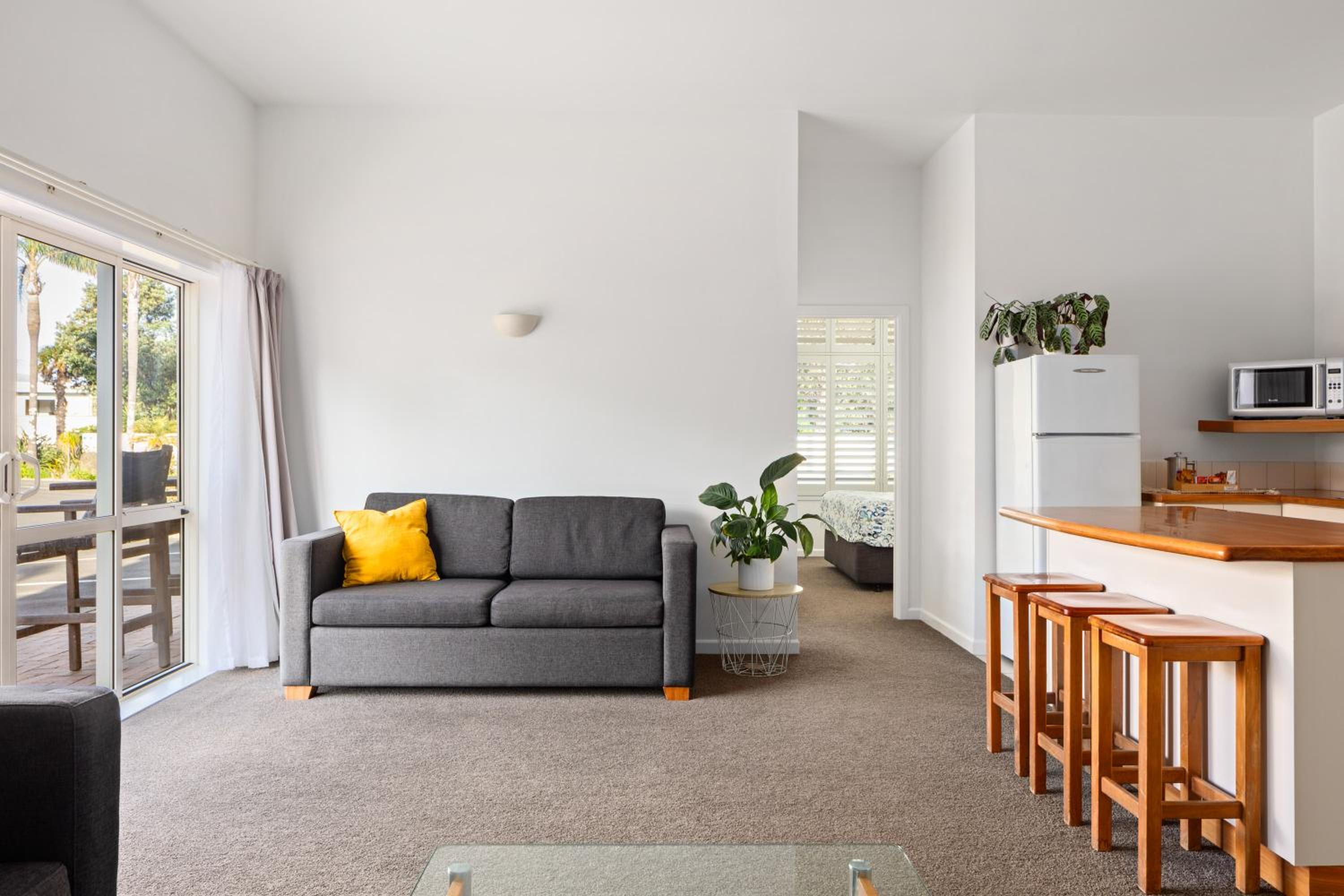 Two-Bedroom Suite - Photo 6