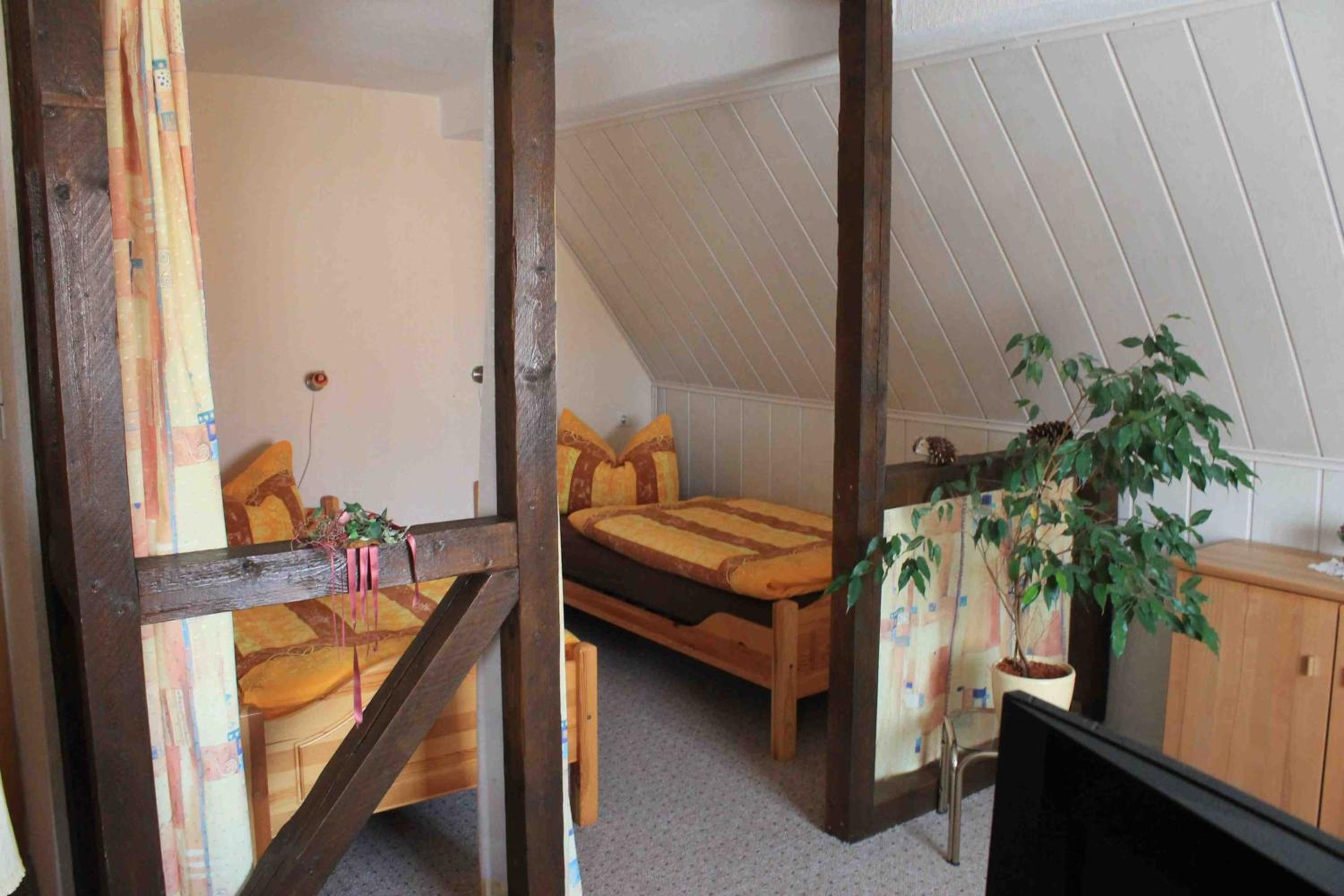 Two-Bedroom Apartment with Shower  photo 3