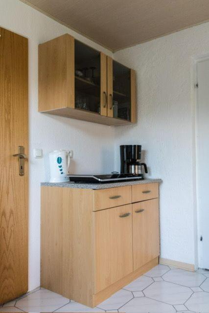 One-Bedroom Apartment with Shower photo 2