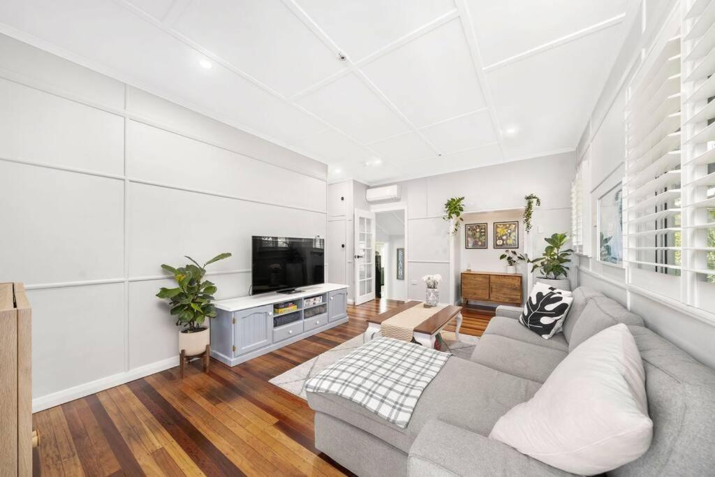 Three-Bedroom House photo 1