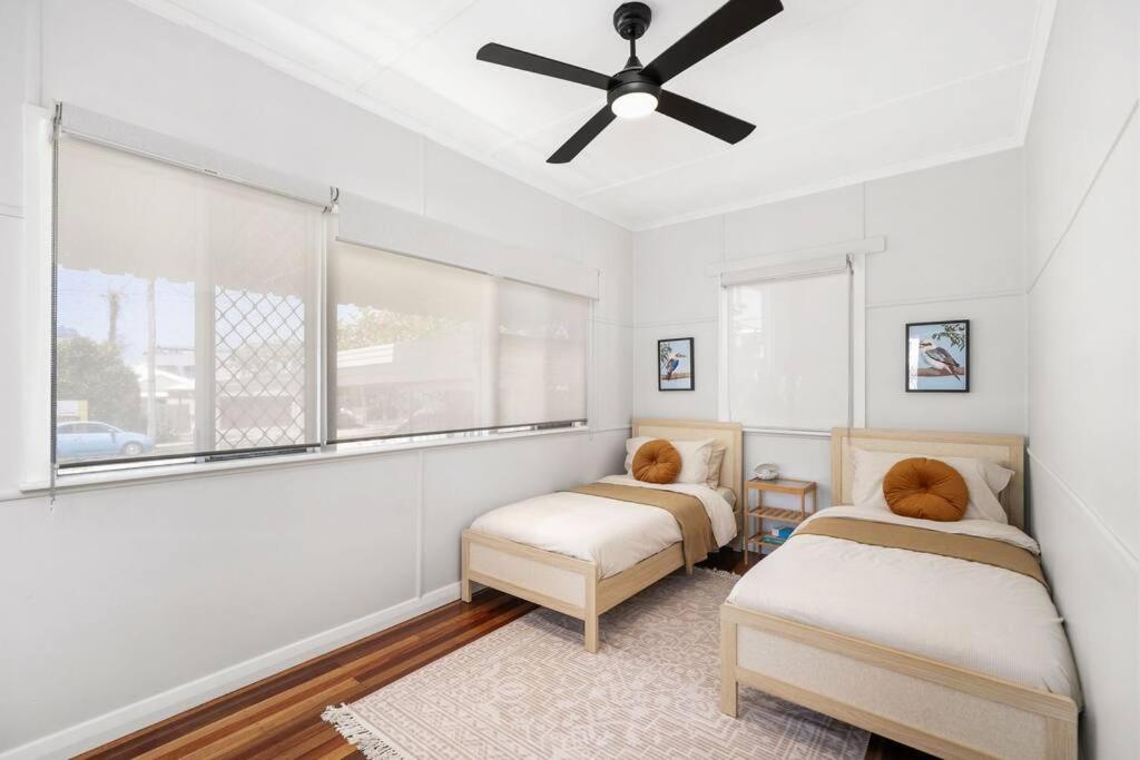 Three-Bedroom House photo 2